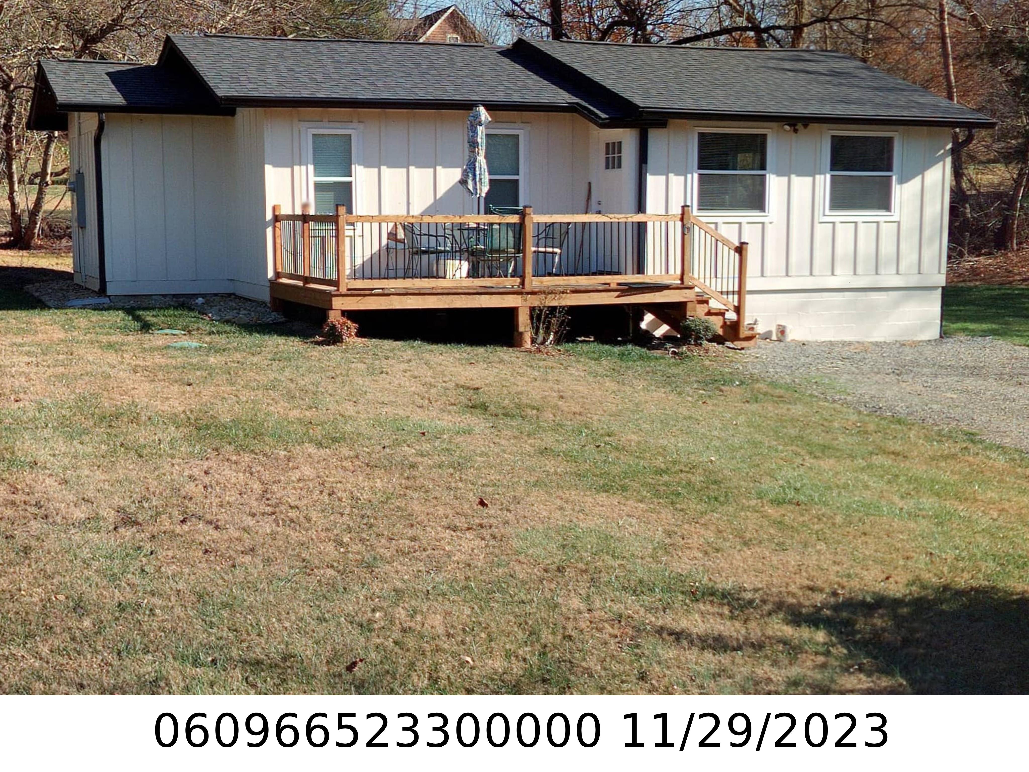 A picture of the property located at 6 VIOLET LN, BLACK MOUNTAIN NC 28711.