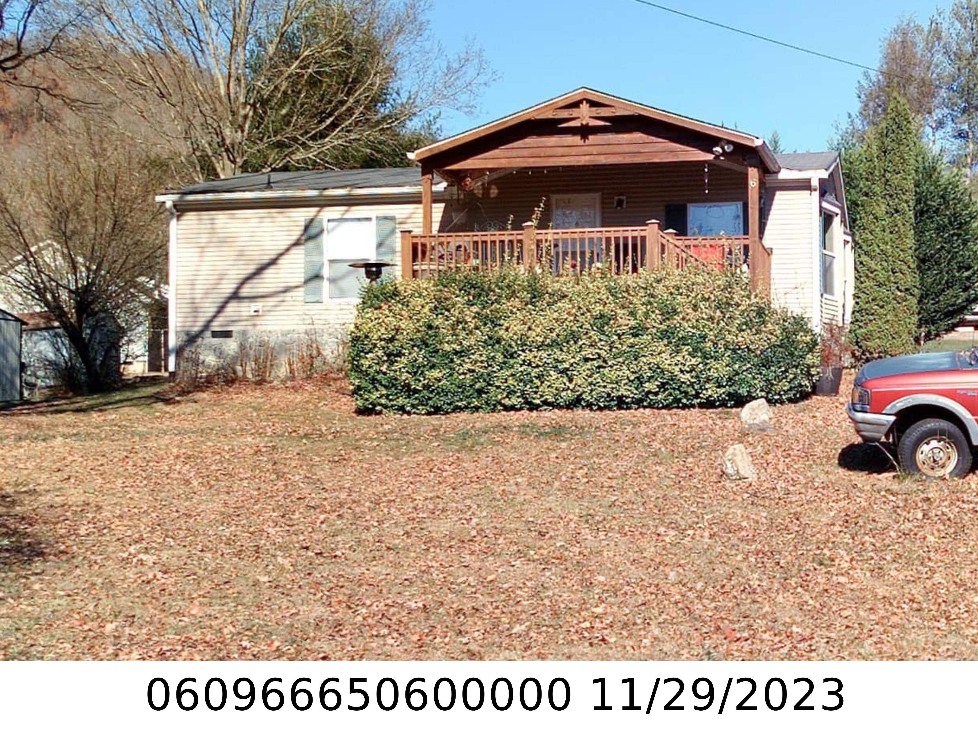 A picture of the property located at 6 HAPPY HILL LN, BLACK MOUNTAIN NC 28711.