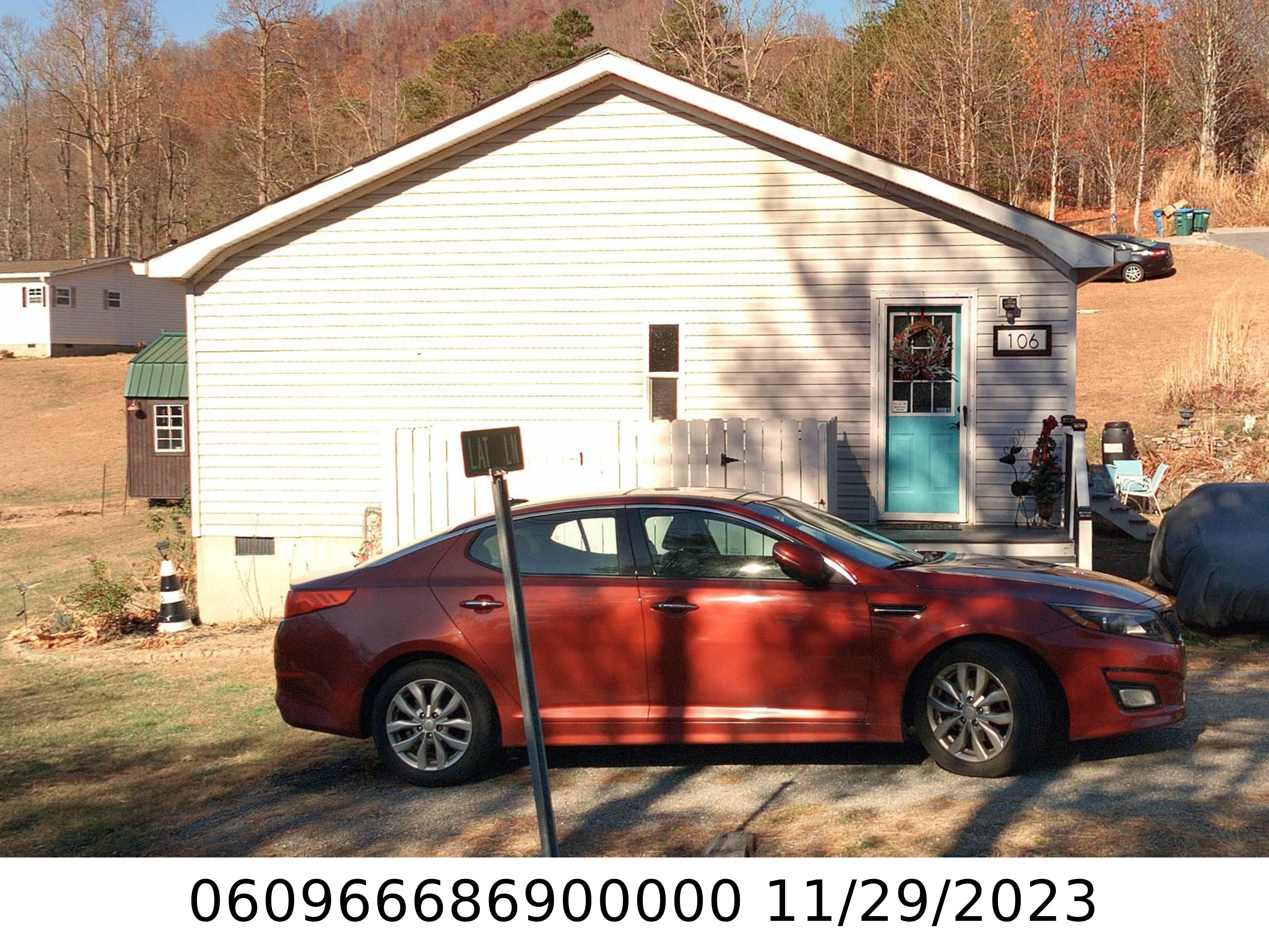 A picture of the property located at 106 LAT LN, BLACK MOUNTAIN NC 28711.