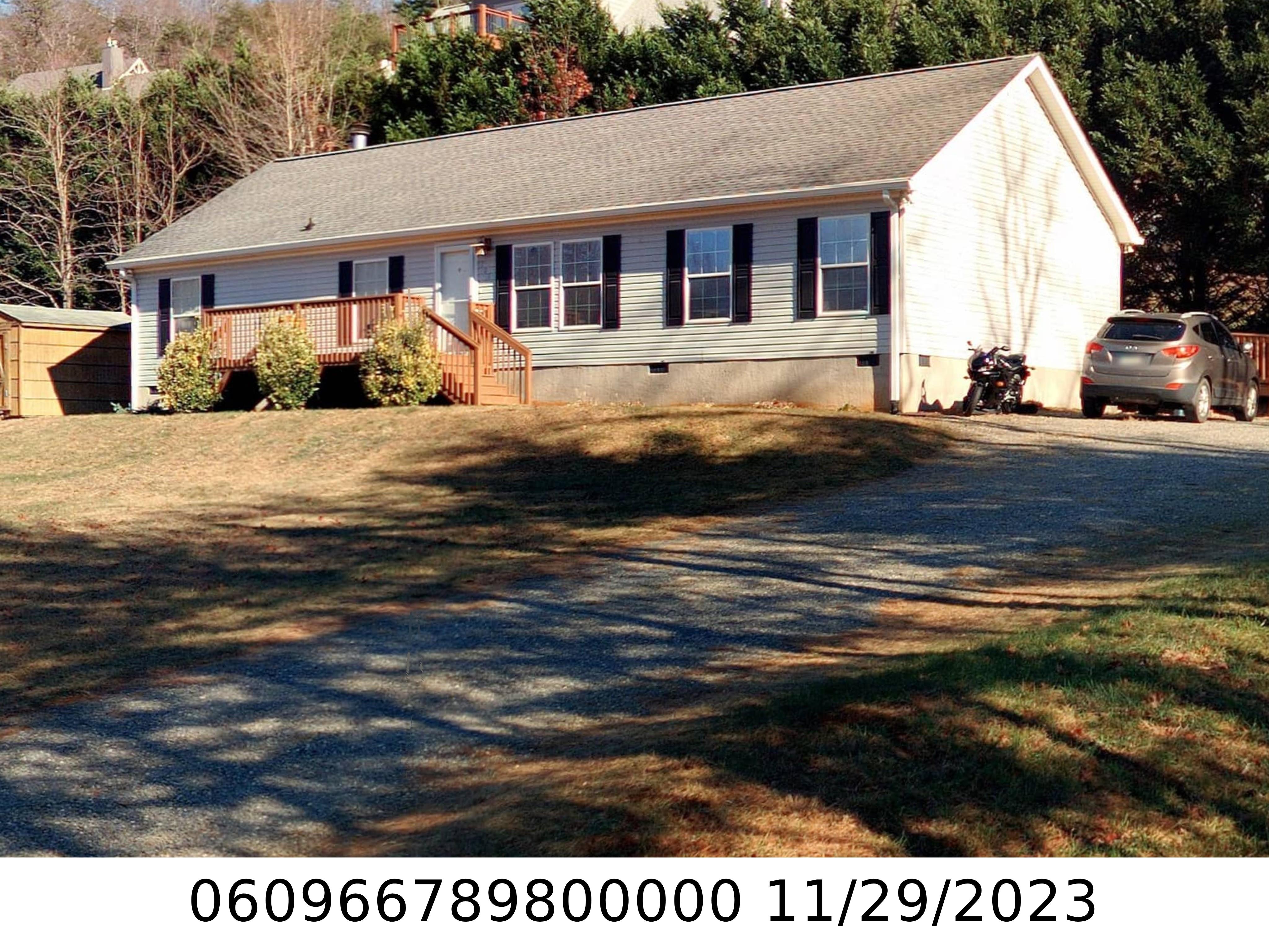 A picture of the property located at 103 LAT LN, BLACK MOUNTAIN NC 28711.