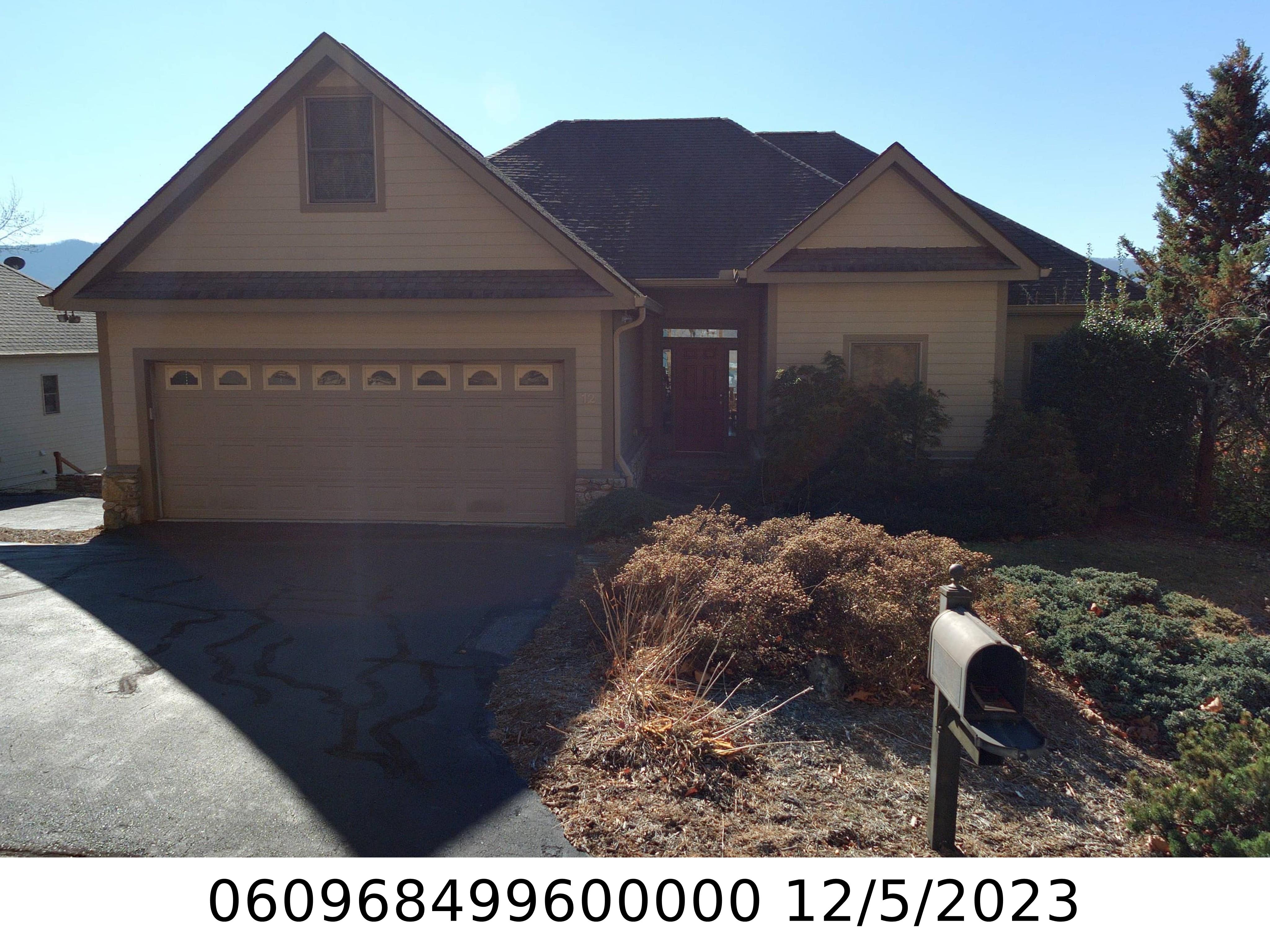 A picture of the property located at 12 RED PLUM LN, BLACK MOUNTAIN NC 28711.