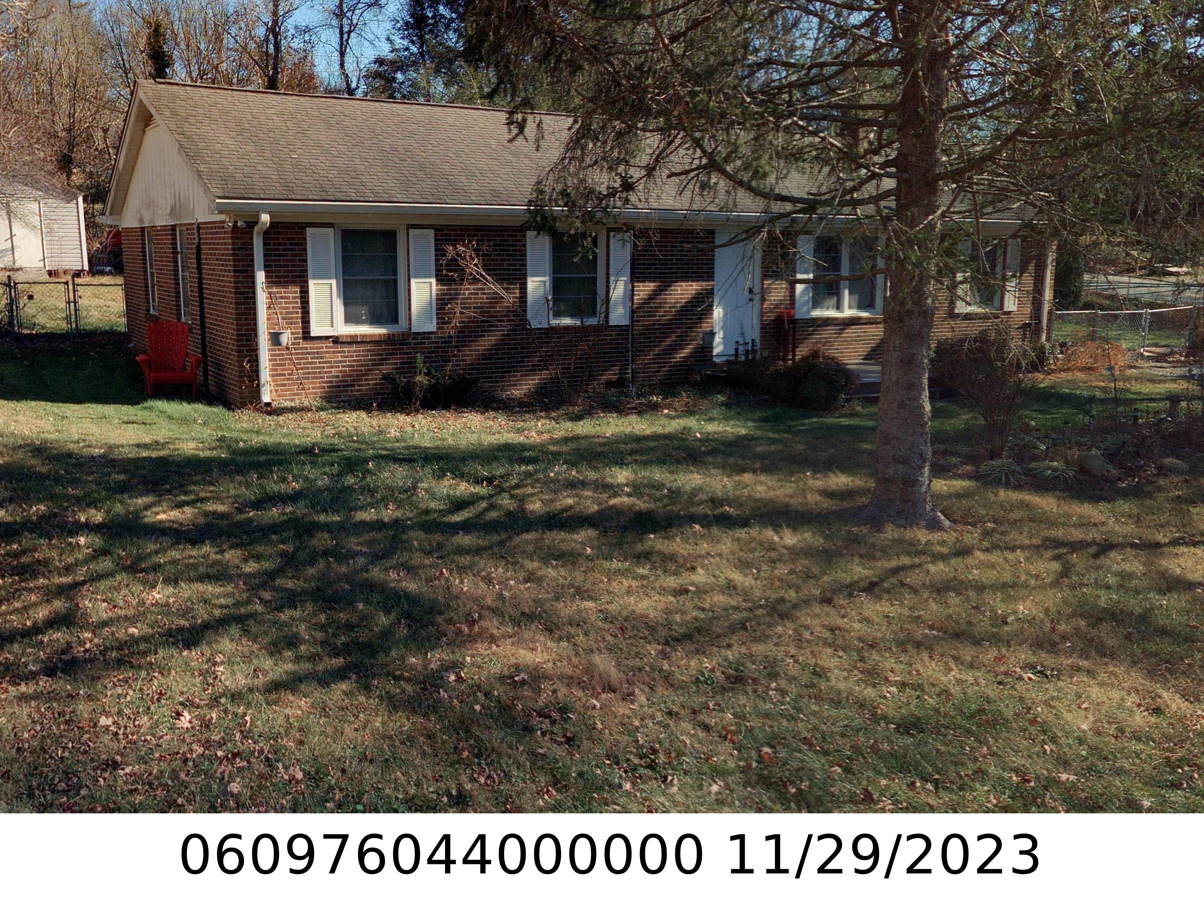 A picture of the property located at 1 GARWOOD LN, BLACK MOUNTAIN NC 28711.
