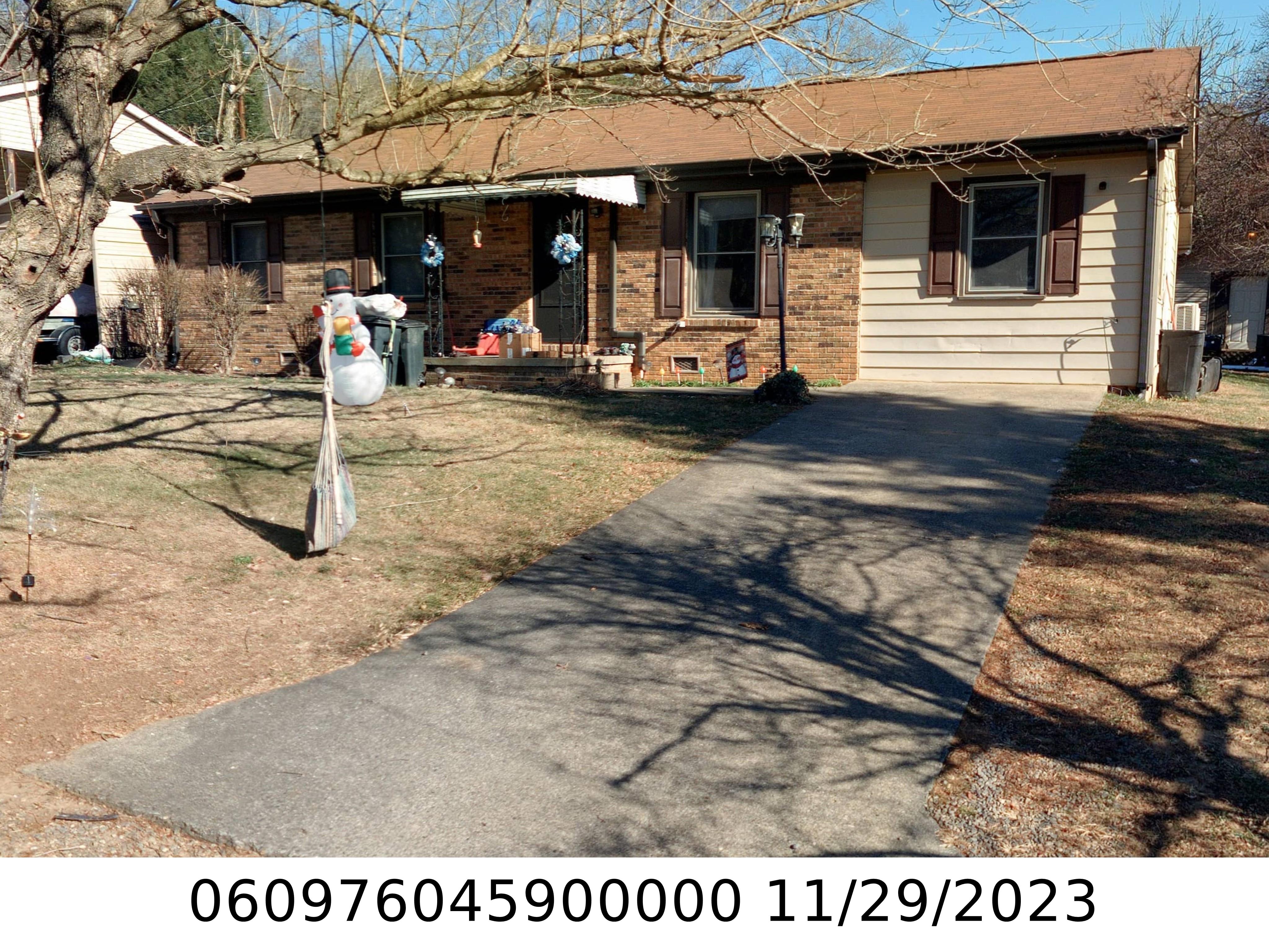 A picture of the property located at 5 GARWOOD LN, BLACK MOUNTAIN NC 28711.