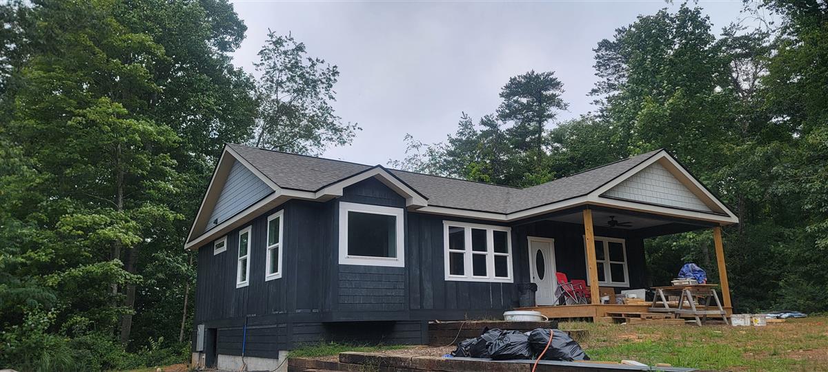 A picture of the property located at 13 HILLCREST RD, BLACK MOUNTAIN NC 28711.