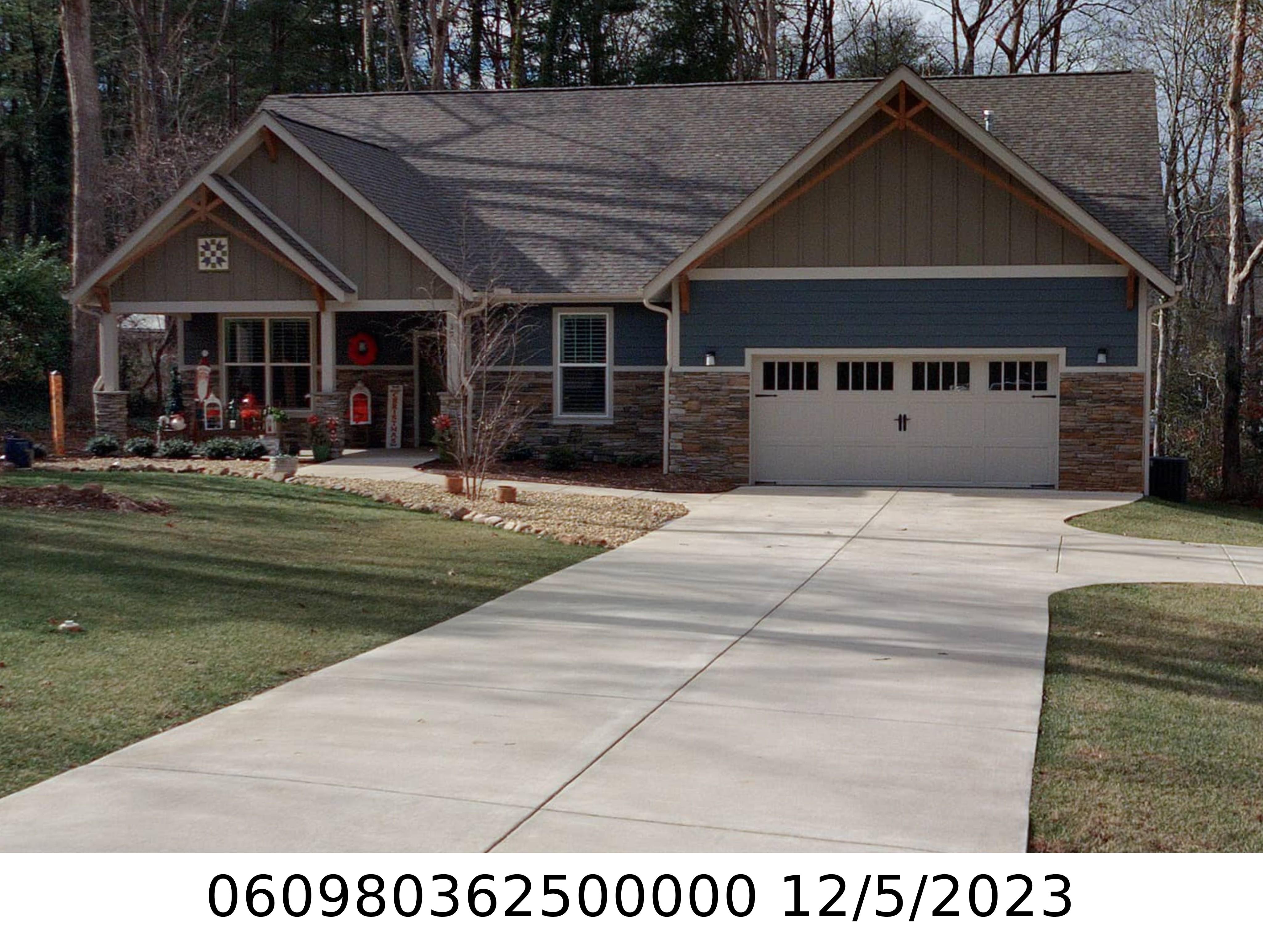 A picture of the property located at 17 LAUREL LN, BLACK MOUNTAIN NC 28711.