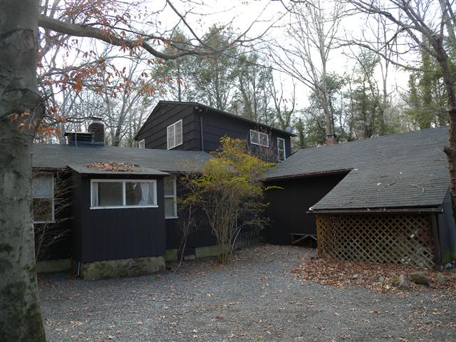 A picture of the property located at 3 FOREST LN, BLACK MOUNTAIN NC 28711.