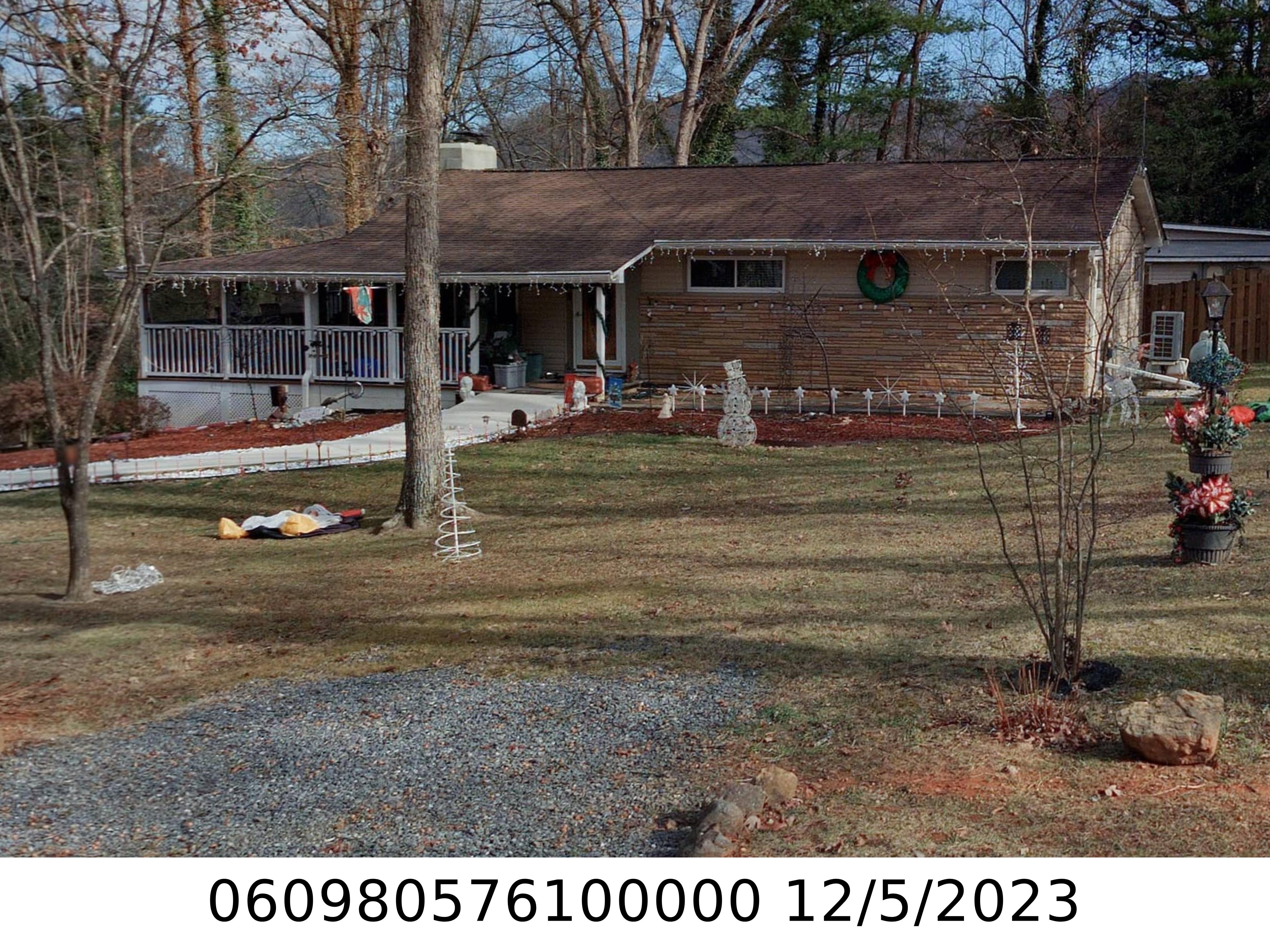 A picture of the property located at 20 LAUREL LN, BLACK MOUNTAIN NC 28711.