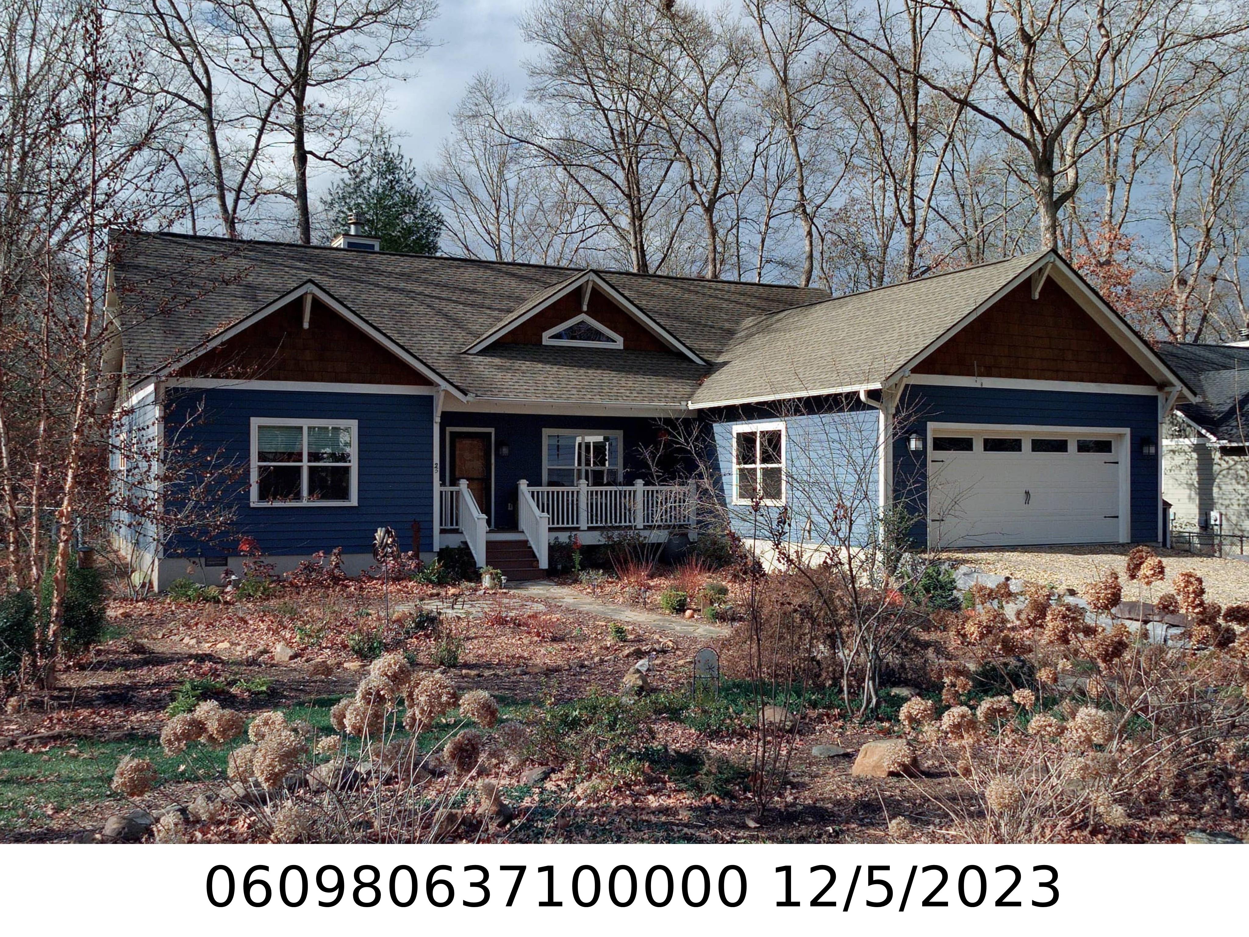 A picture of the property located at 25 WOODBEND LN, BLACK MOUNTAIN NC 28711.