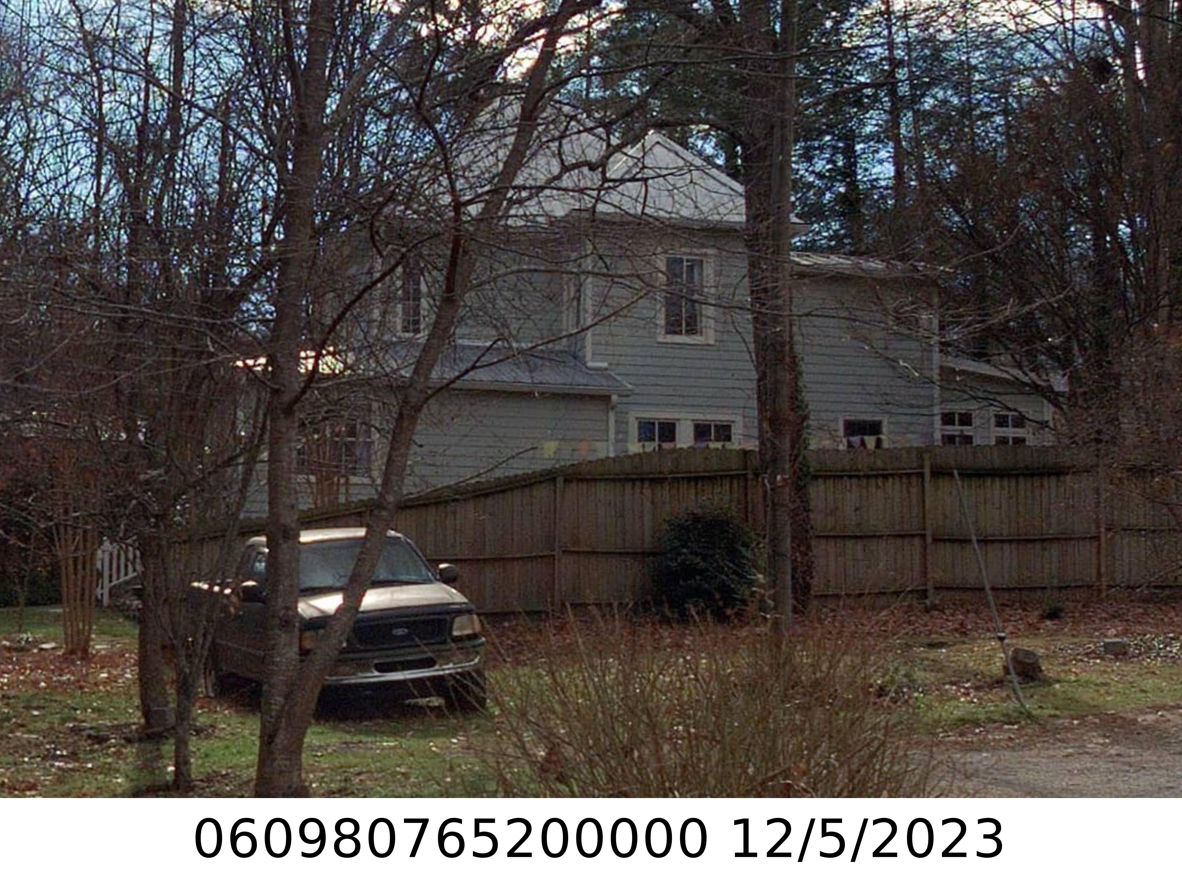 A picture of the property located at 21 DYER DR, BLACK MOUNTAIN NC 28711.