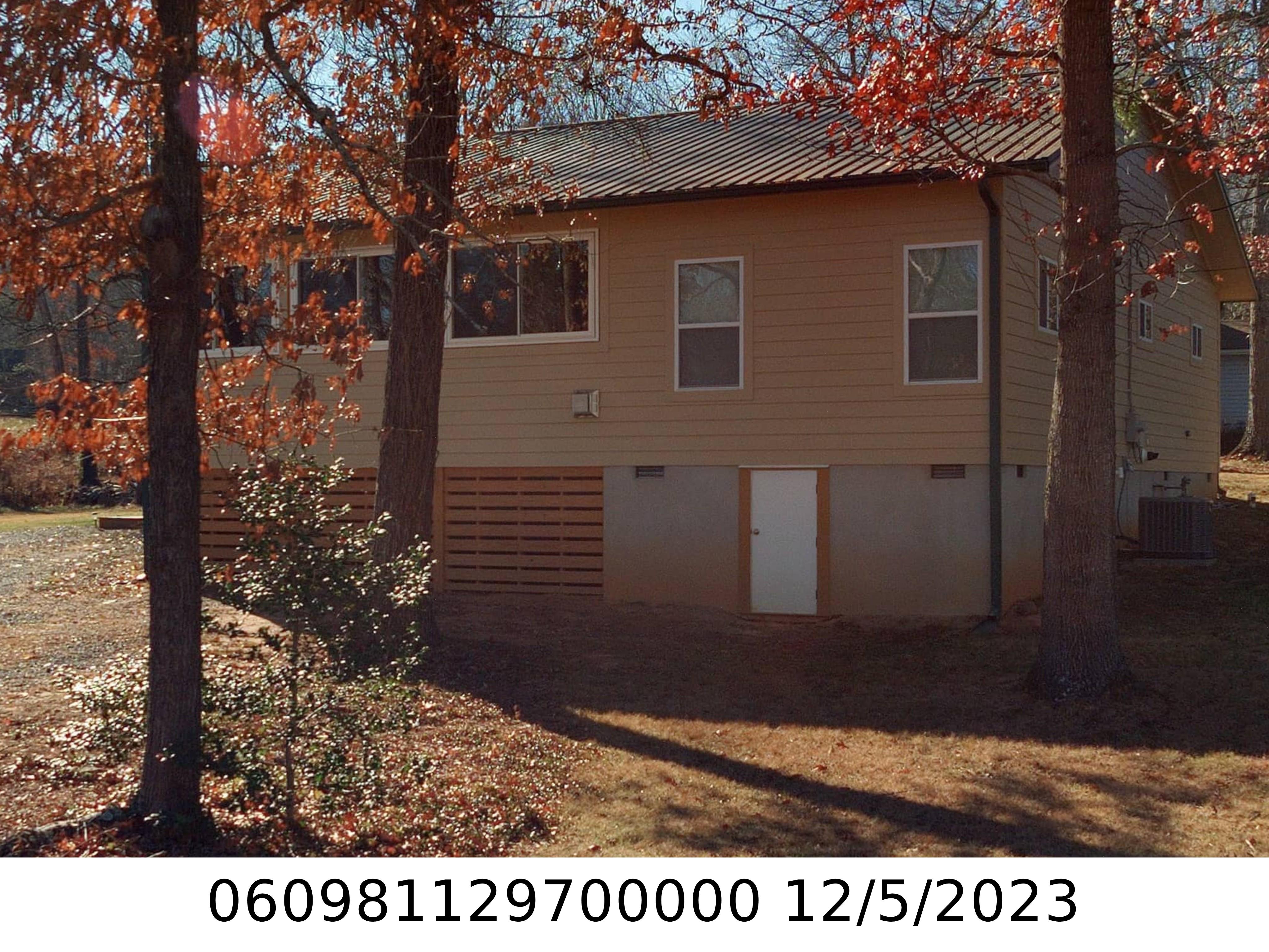 A picture of the property located at 2 BLUE RIDGE ASSEMBLY DR, BLACK MOUNTAIN NC 28711.