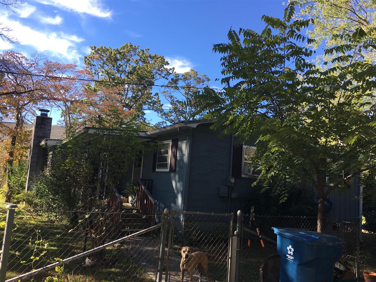 A picture of the property located at 522 BLUE RIDGE RD, BLACK MOUNTAIN NC 28711.