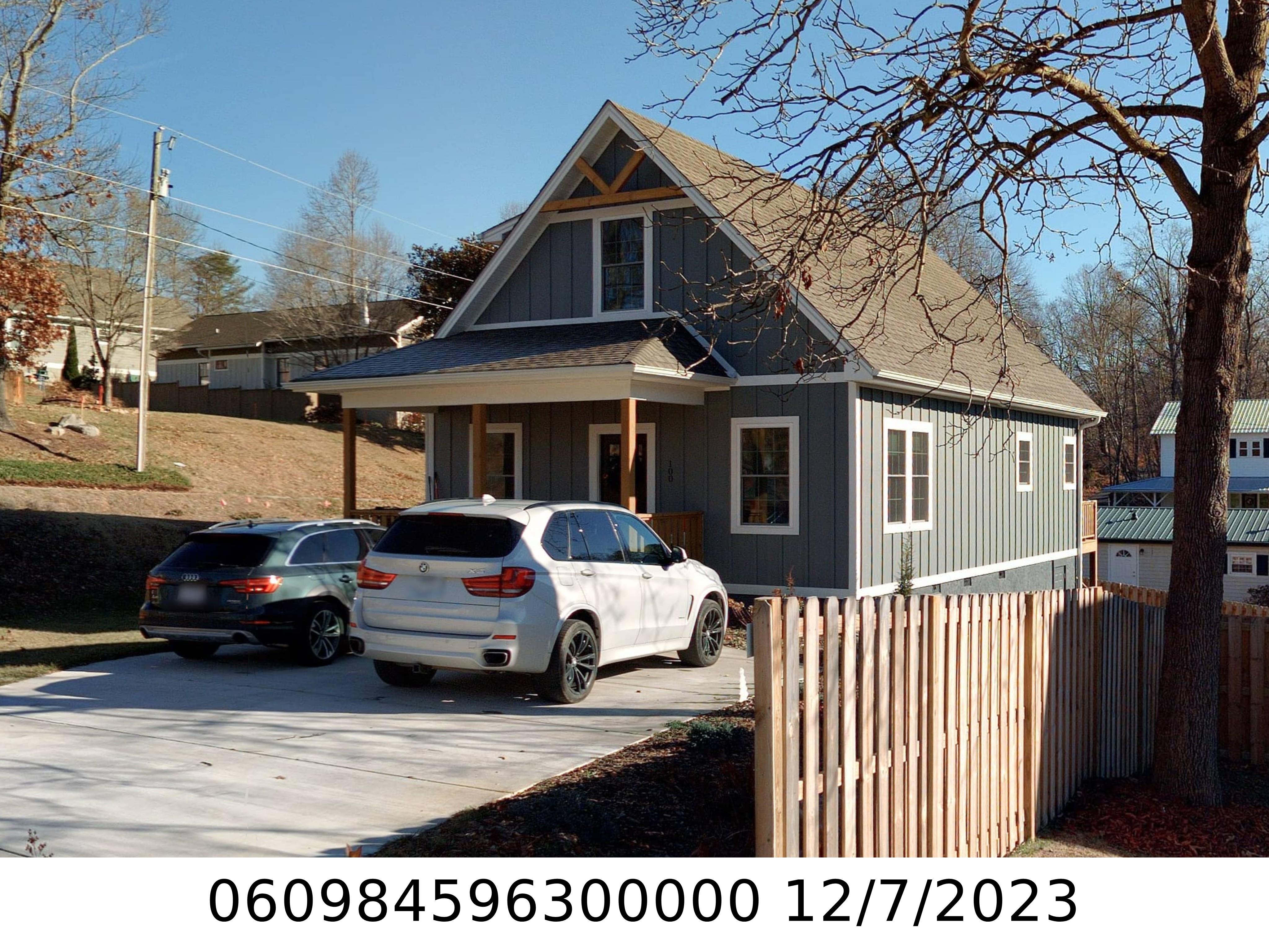 A picture of the property located at 100 LOCUST ST, BLACK MOUNTAIN NC 28711.