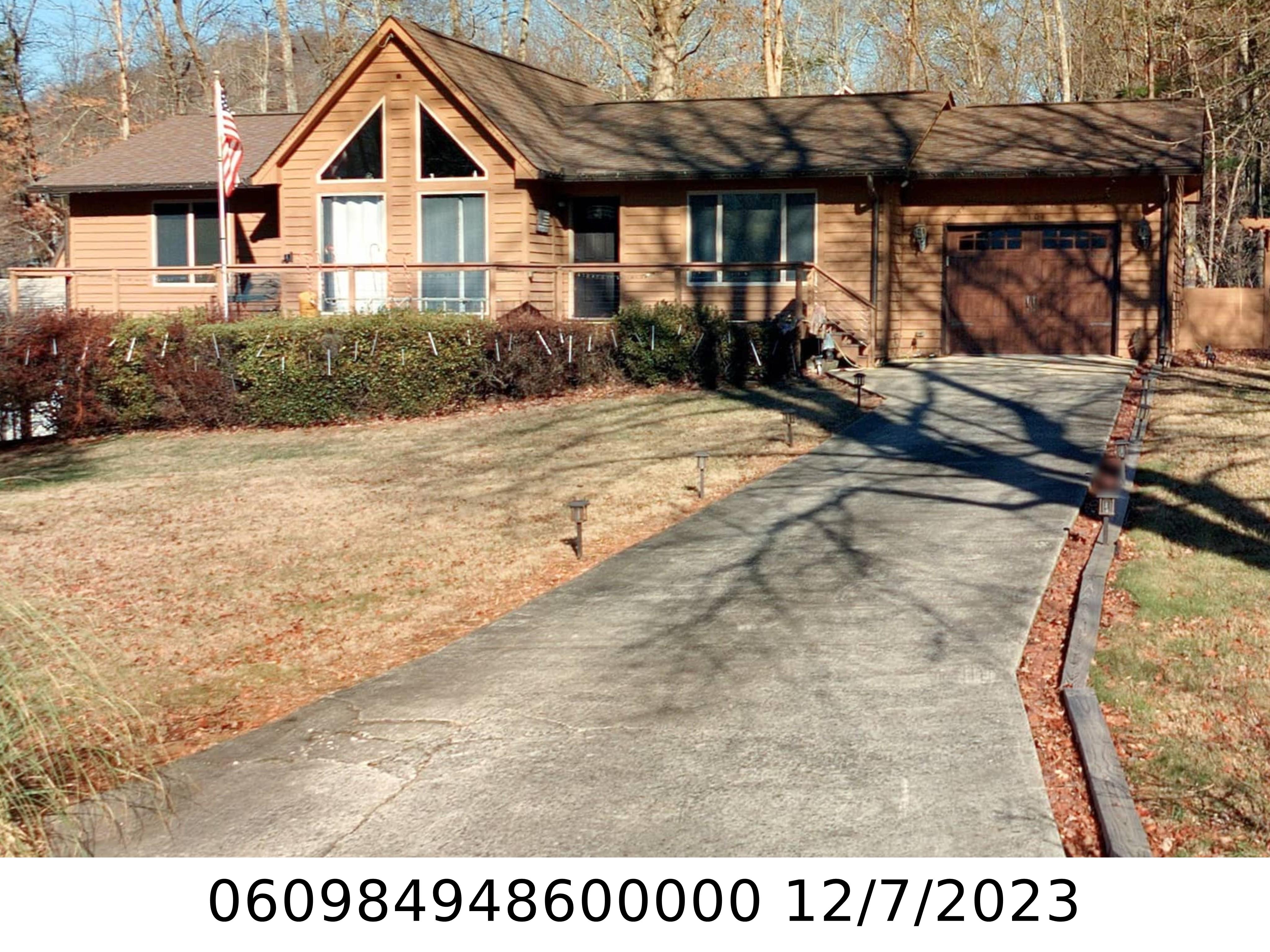 A picture of the property located at 104 WASHINGTON AVE, BLACK MOUNTAIN NC 28711.