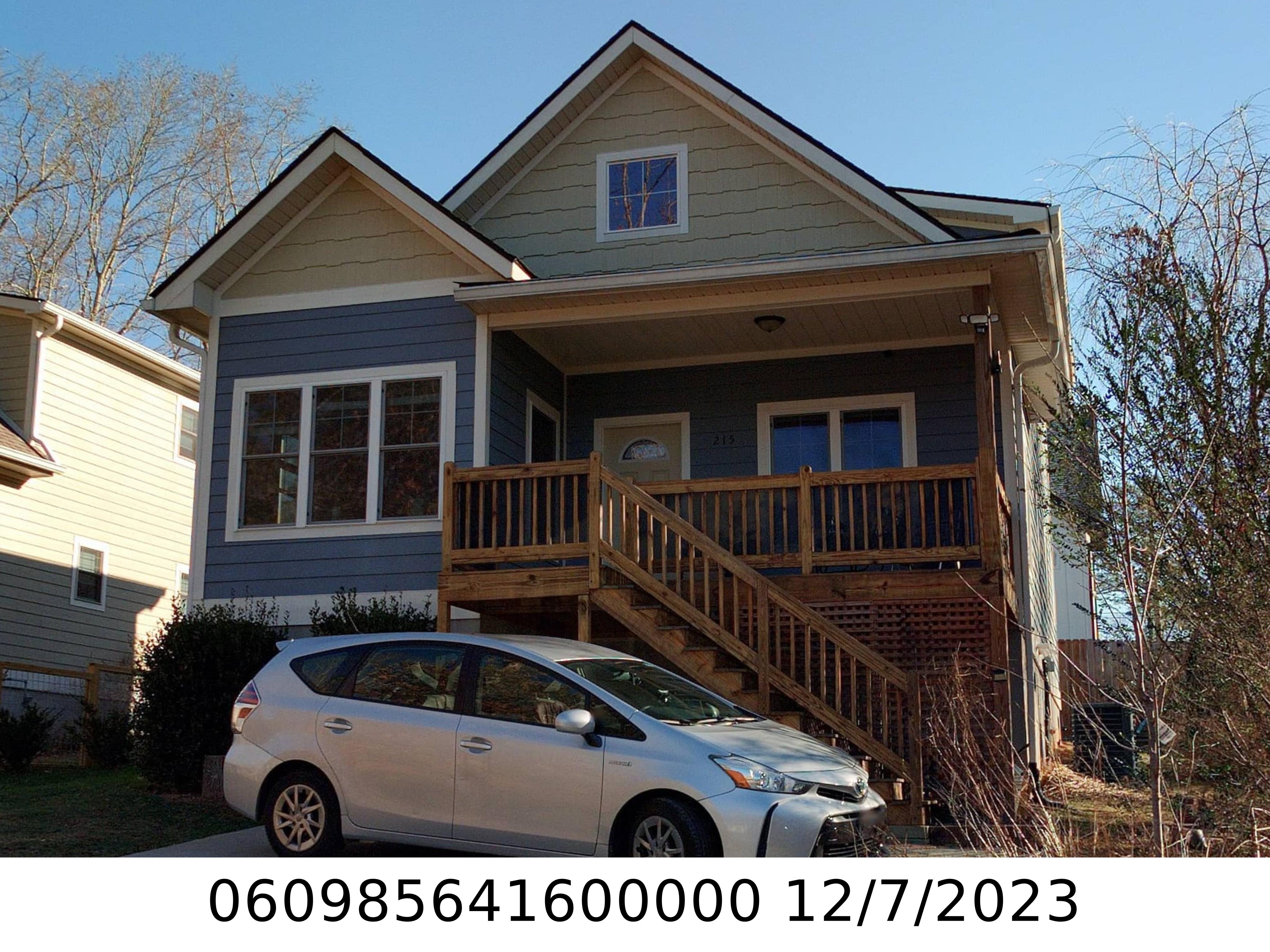 A picture of the property located at 215 N LOCUST ST, BLACK MOUNTAIN NC 28711.