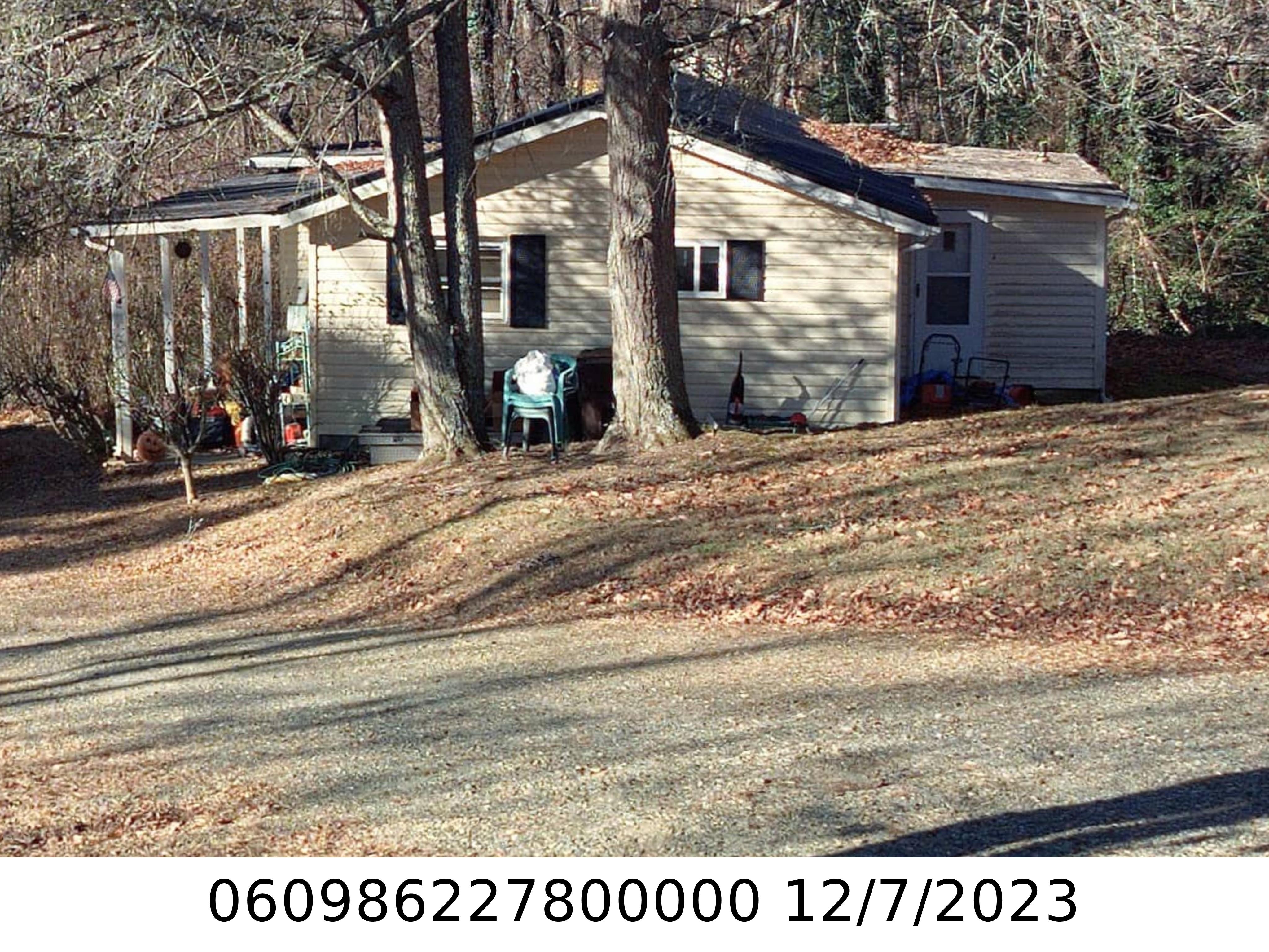 A picture of the property located at 16 WEAVER LN, BLACK MOUNTAIN NC 28711.