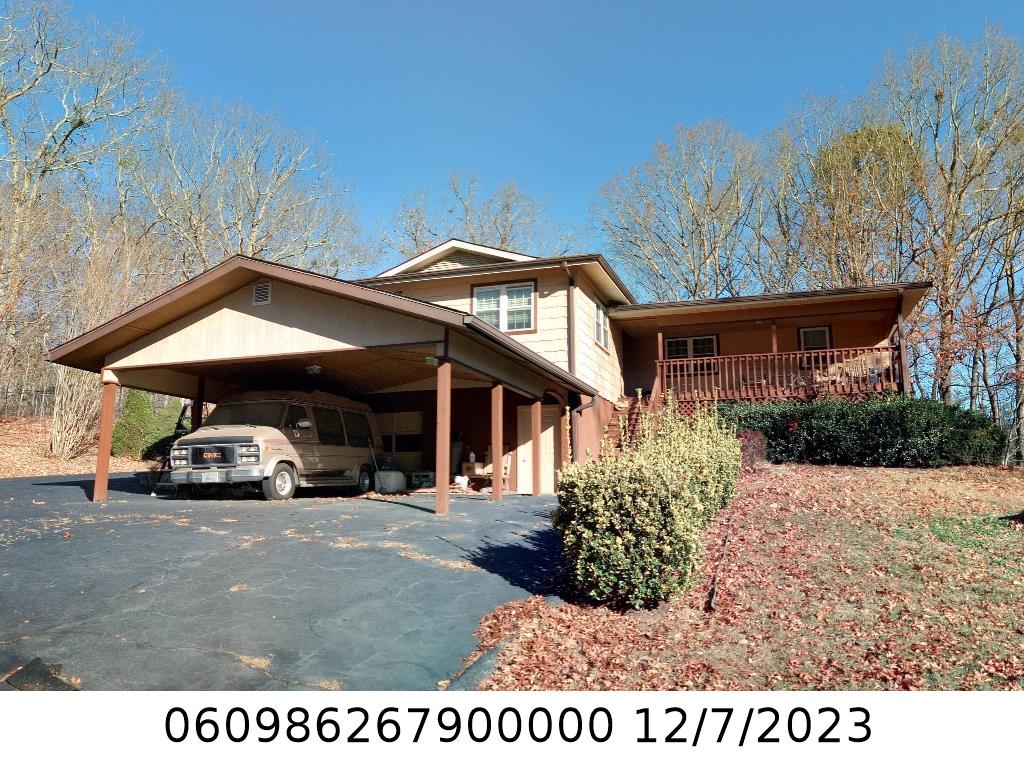 A picture of the property located at 27 WEAVER LN, BLACK MOUNTAIN NC 28711.
