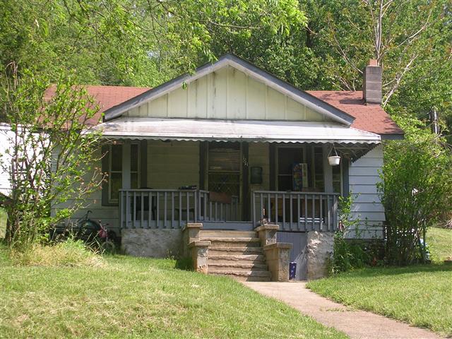 A picture of the property located at 258 W BROOK ST, BLACK MOUNTAIN NC 28711.