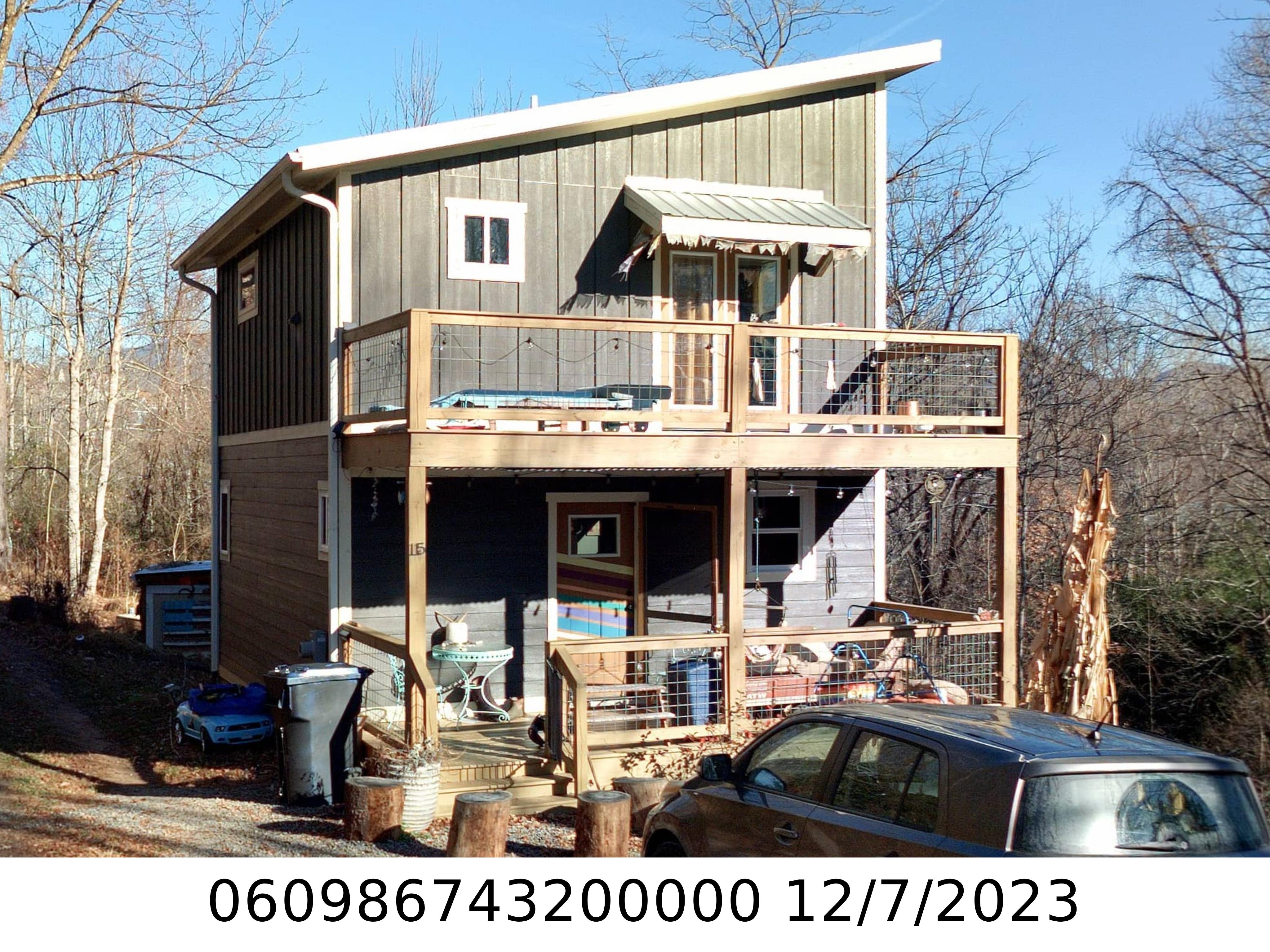 A picture of the property located at 115 W BROOK ST, BLACK MOUNTAIN NC 28711.