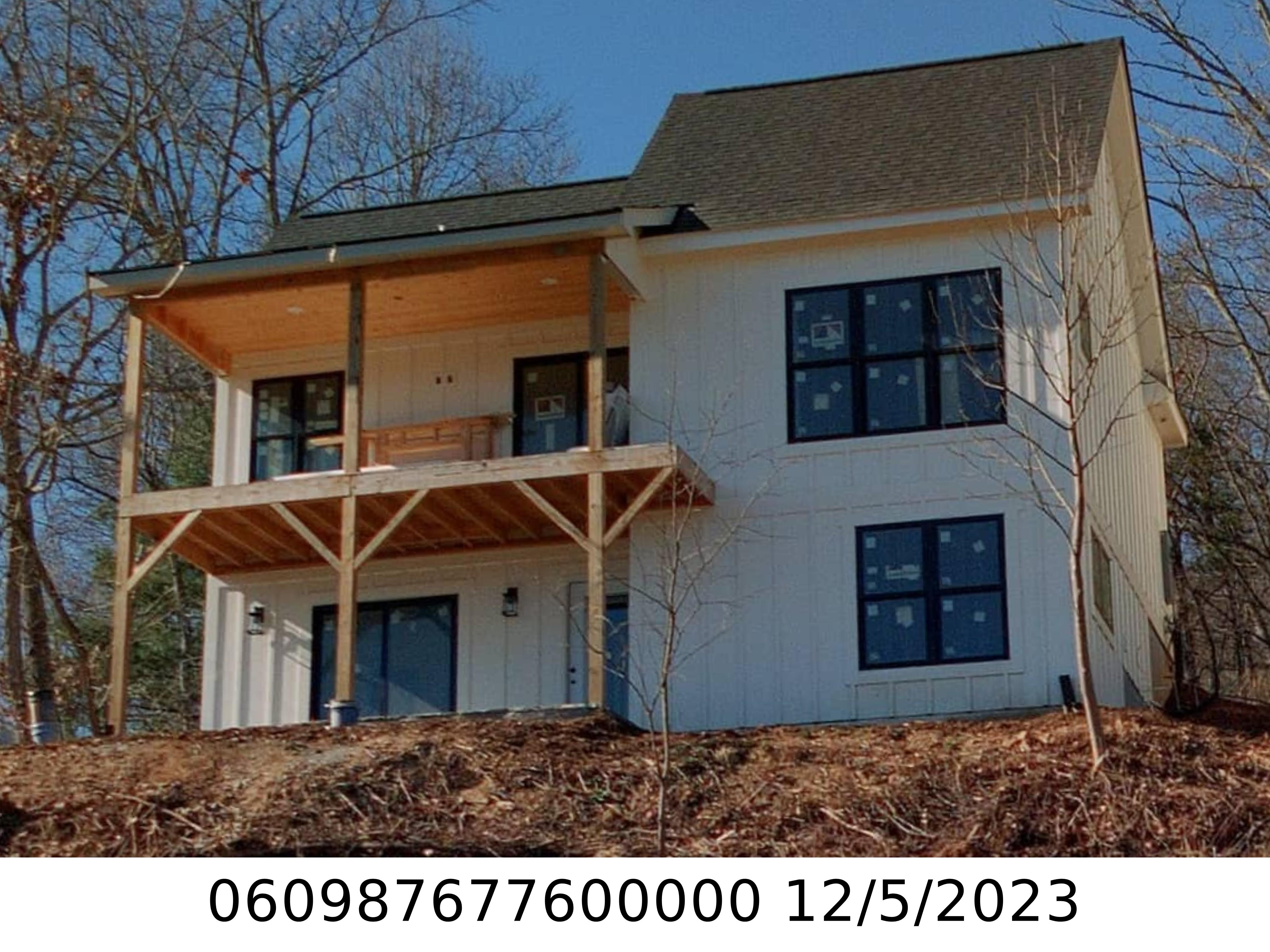 A picture of the property located at 261 MOUNT ALLEN HTS, BLACK MOUNTAIN NC 28711.