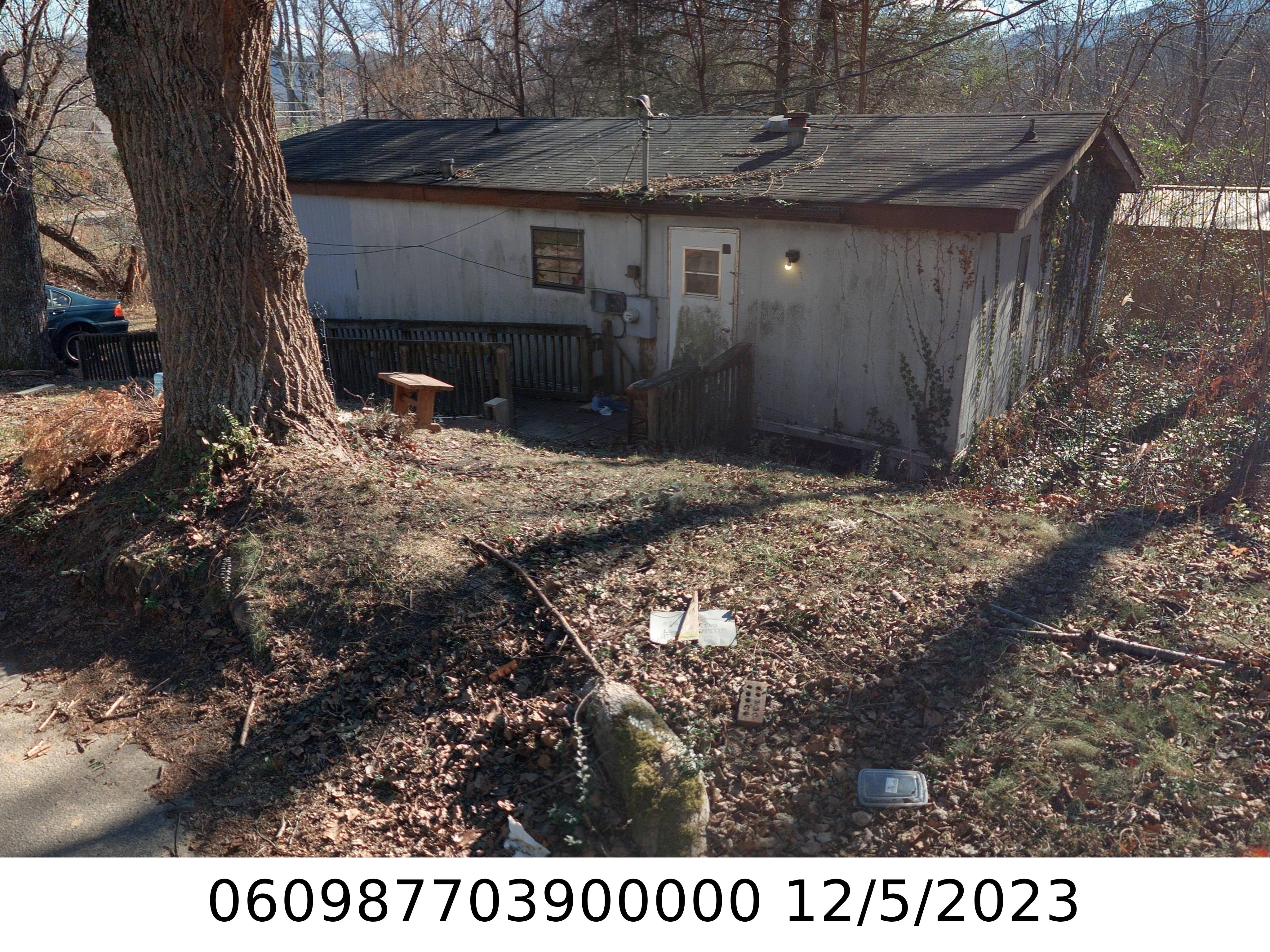 A picture of the property located at 101 WILRECAR DR, BLACK MOUNTAIN NC 28711.