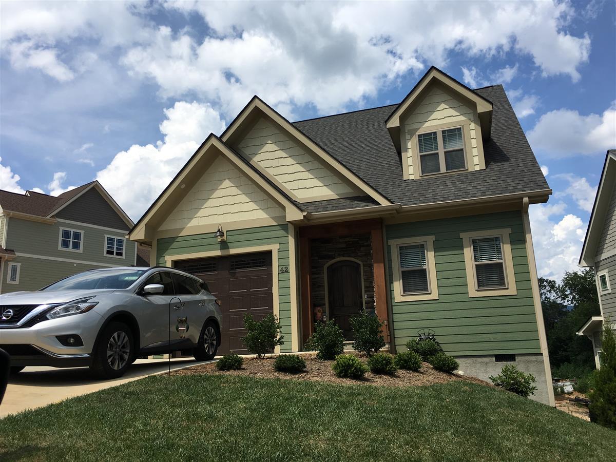 A picture of the property located at 42 TUDOR WAY, BLACK MOUNTAIN NC 28711.