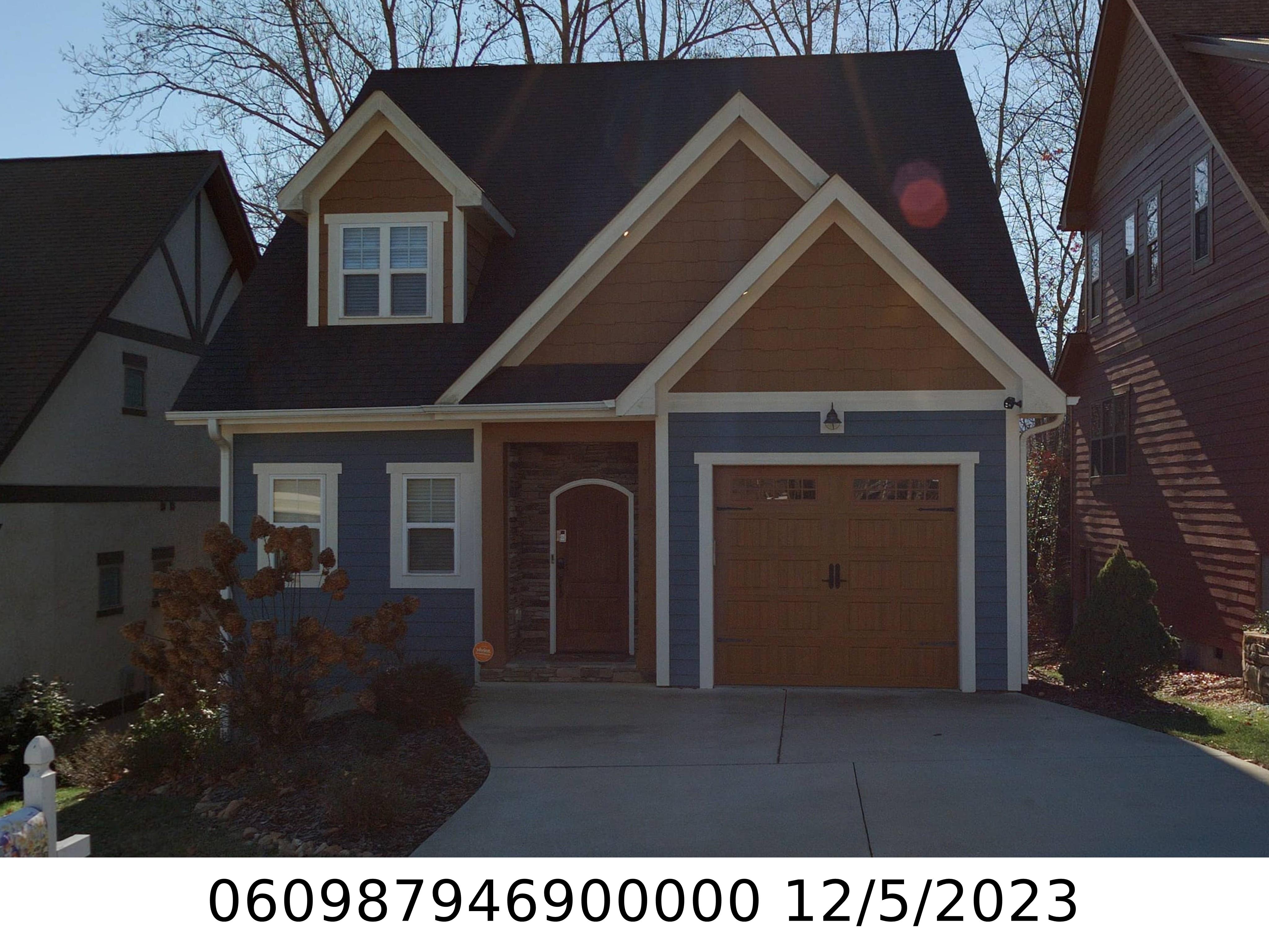 A picture of the property located at 37 TUDOR WAY, BLACK MOUNTAIN NC 28711.