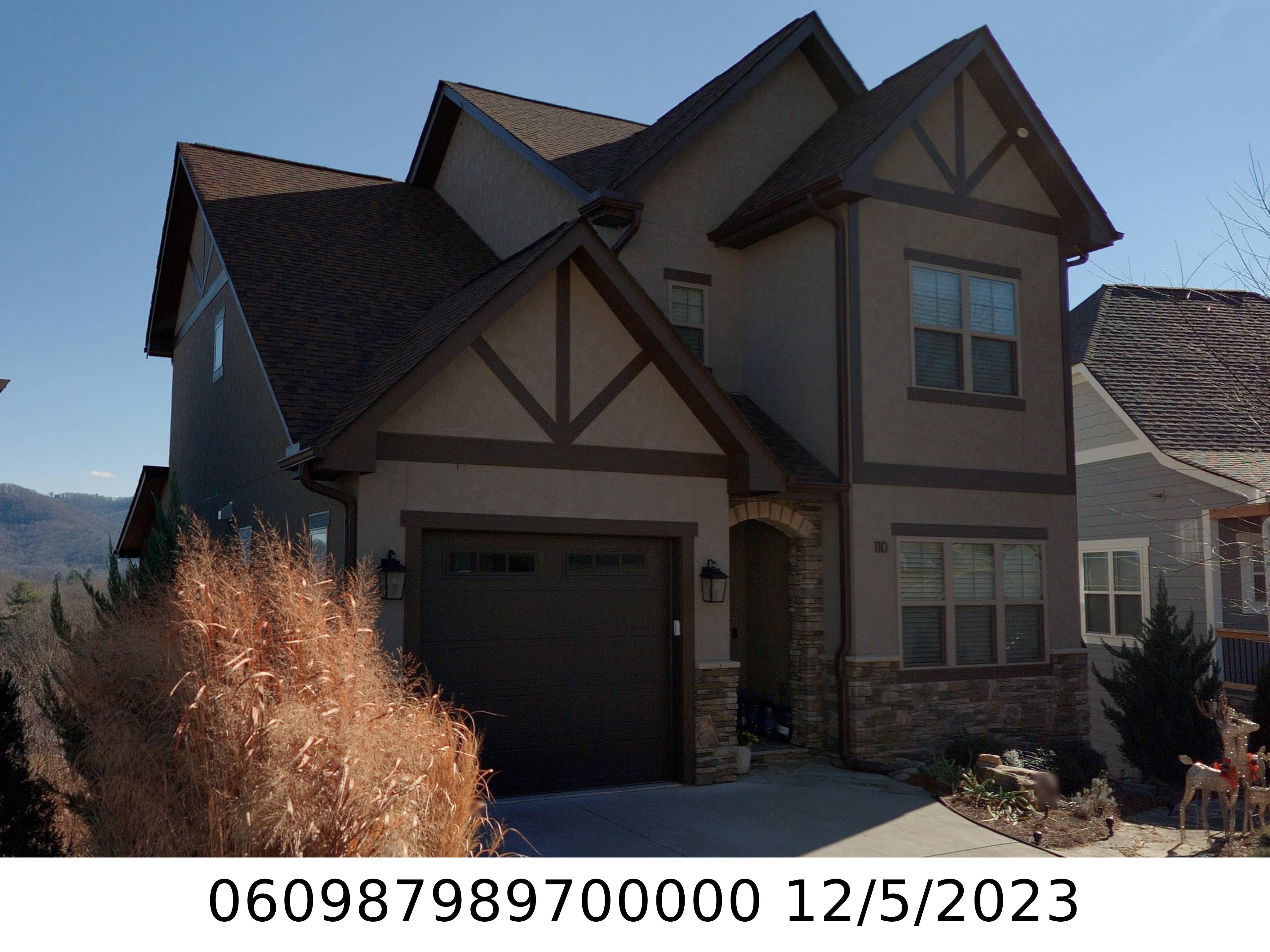 A picture of the property located at 110 CHEPSTOW PL, BLACK MOUNTAIN NC 28711.