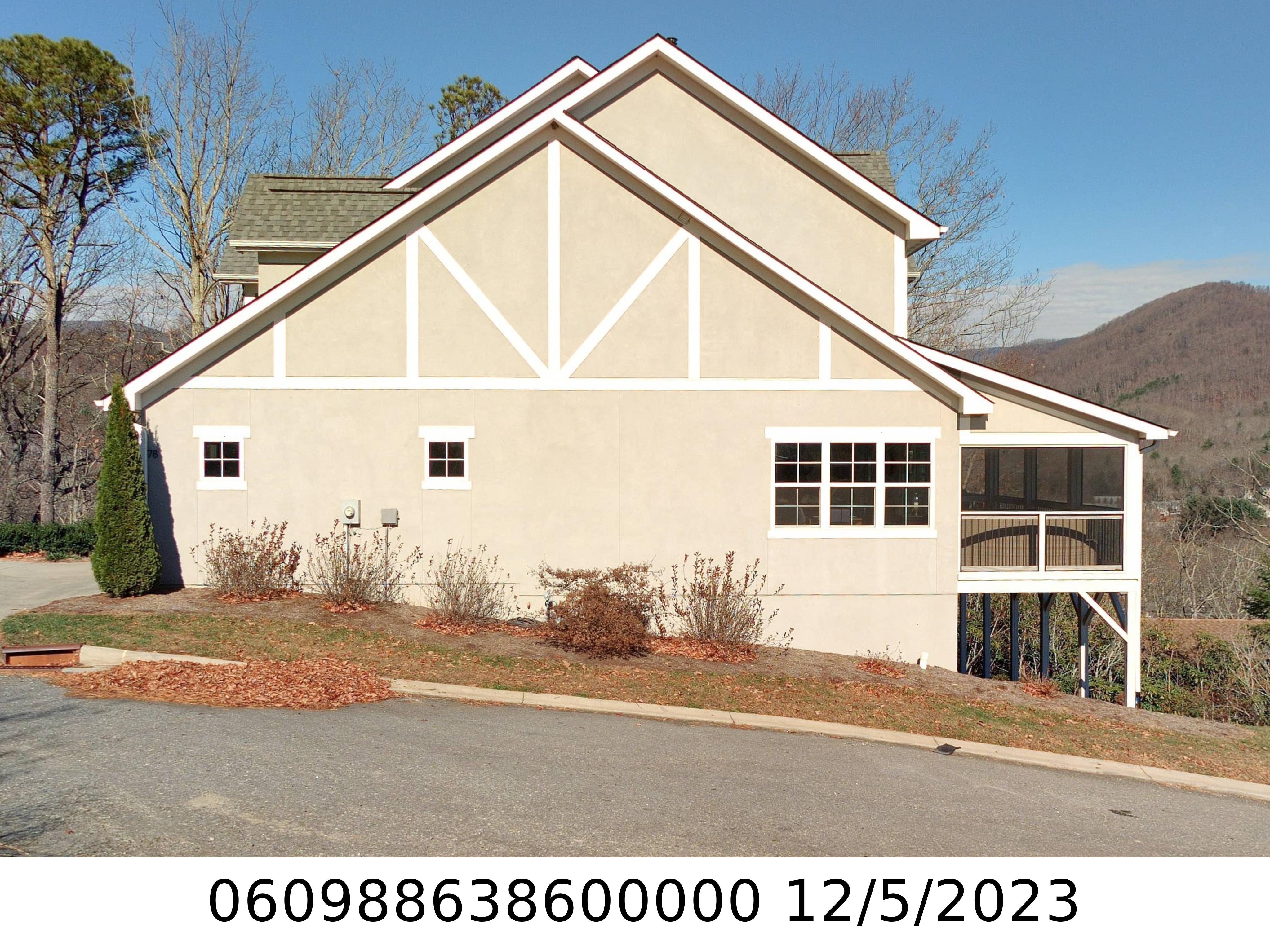 A picture of the property located at 78 TUDOR WAY, BLACK MOUNTAIN NC 28711.