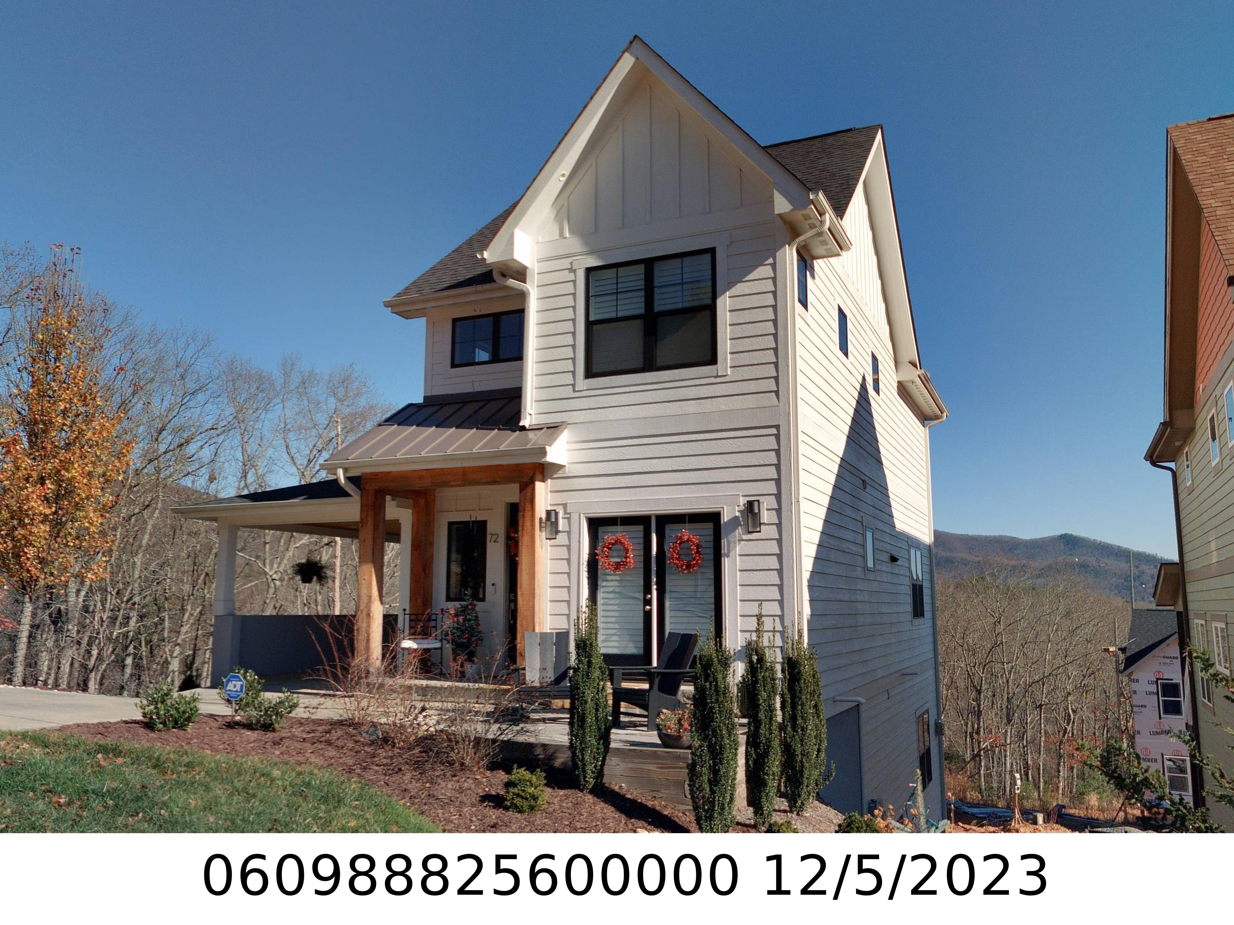 A picture of the property located at 72 TUDOR WAY, BLACK MOUNTAIN NC 28711.