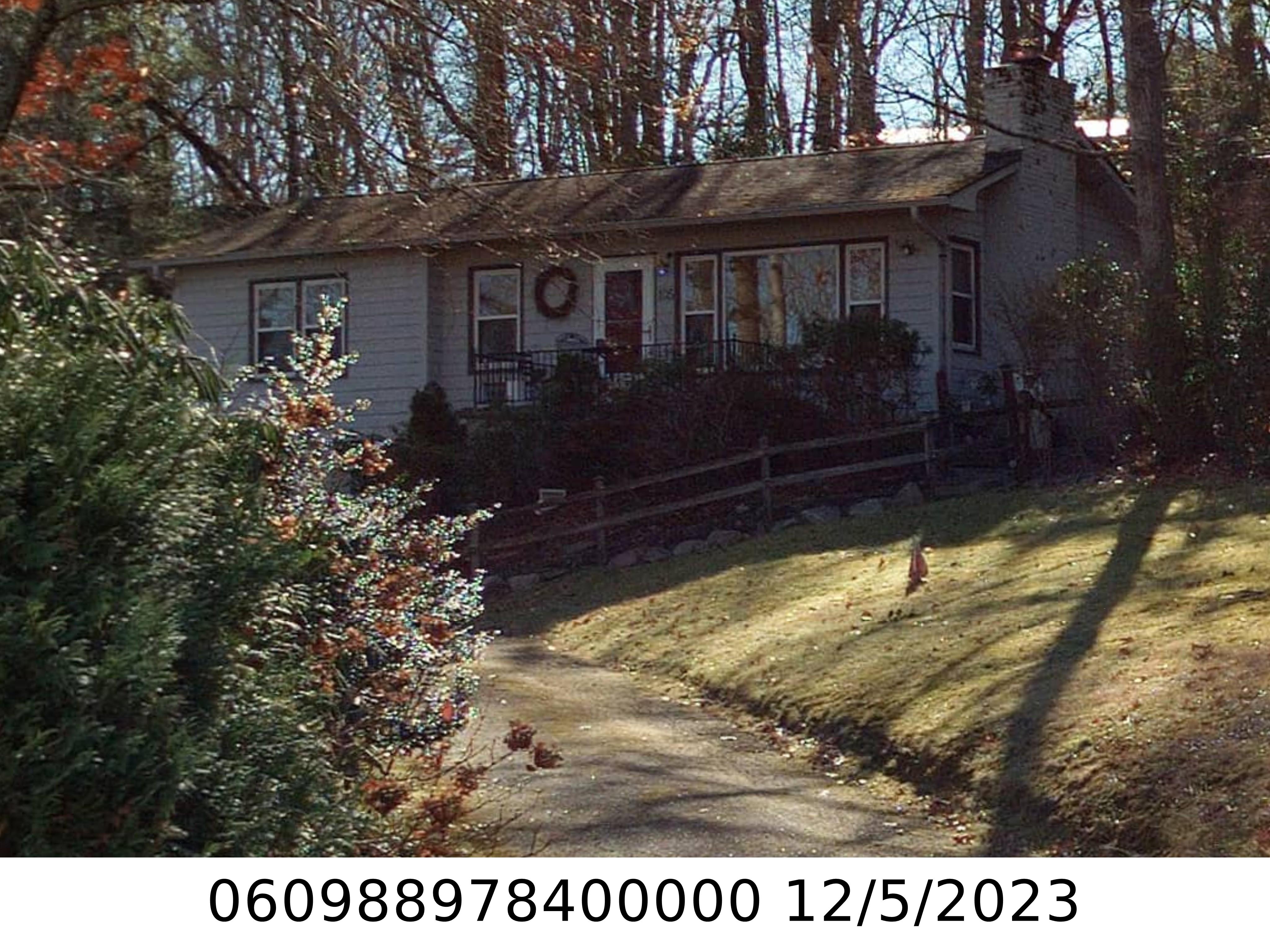 A picture of the property located at 105 FAIRWAY DR, BLACK MOUNTAIN NC 28711.