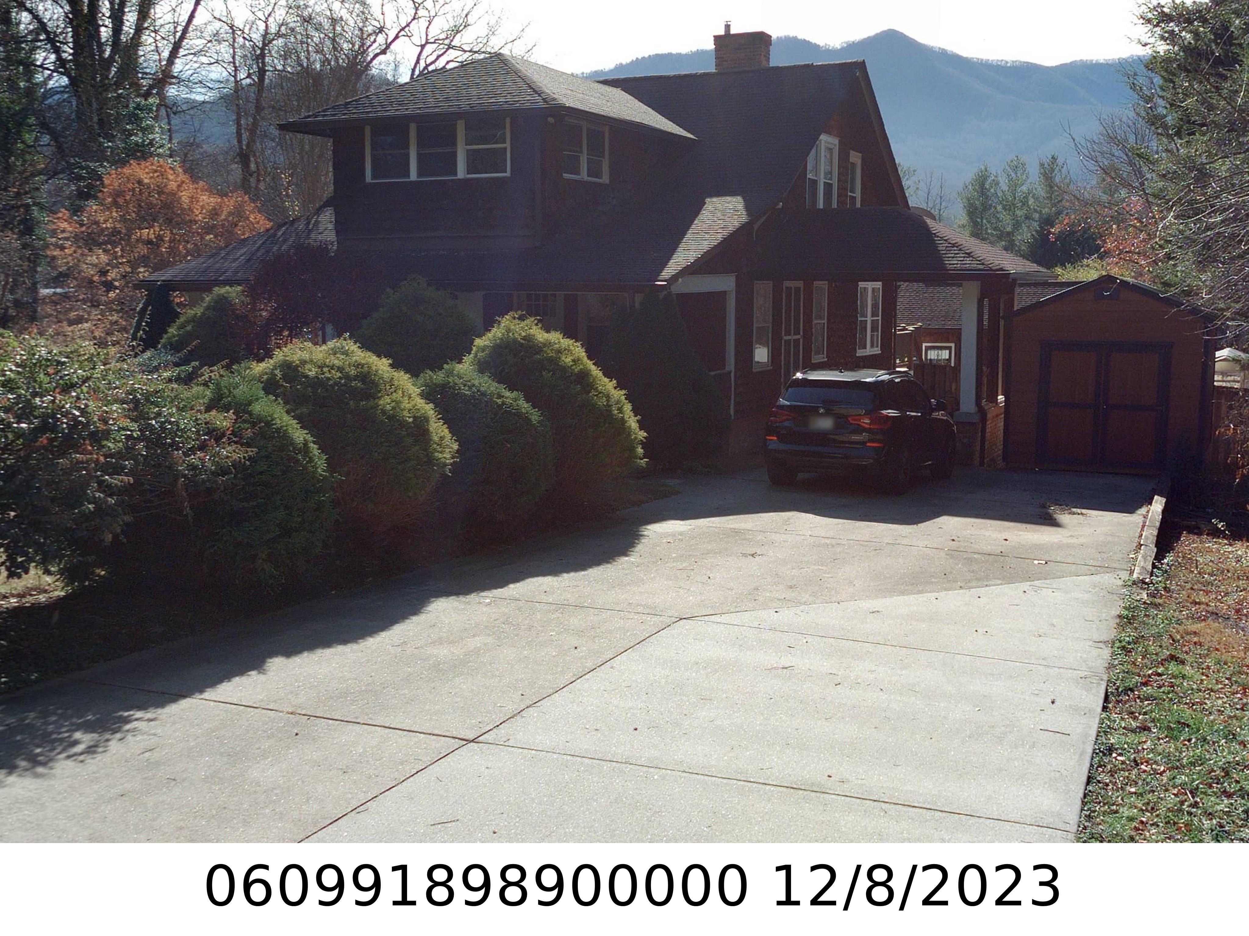A picture of the property located at 109 BRIERBROOK RD, BLACK MOUNTAIN NC 28711.