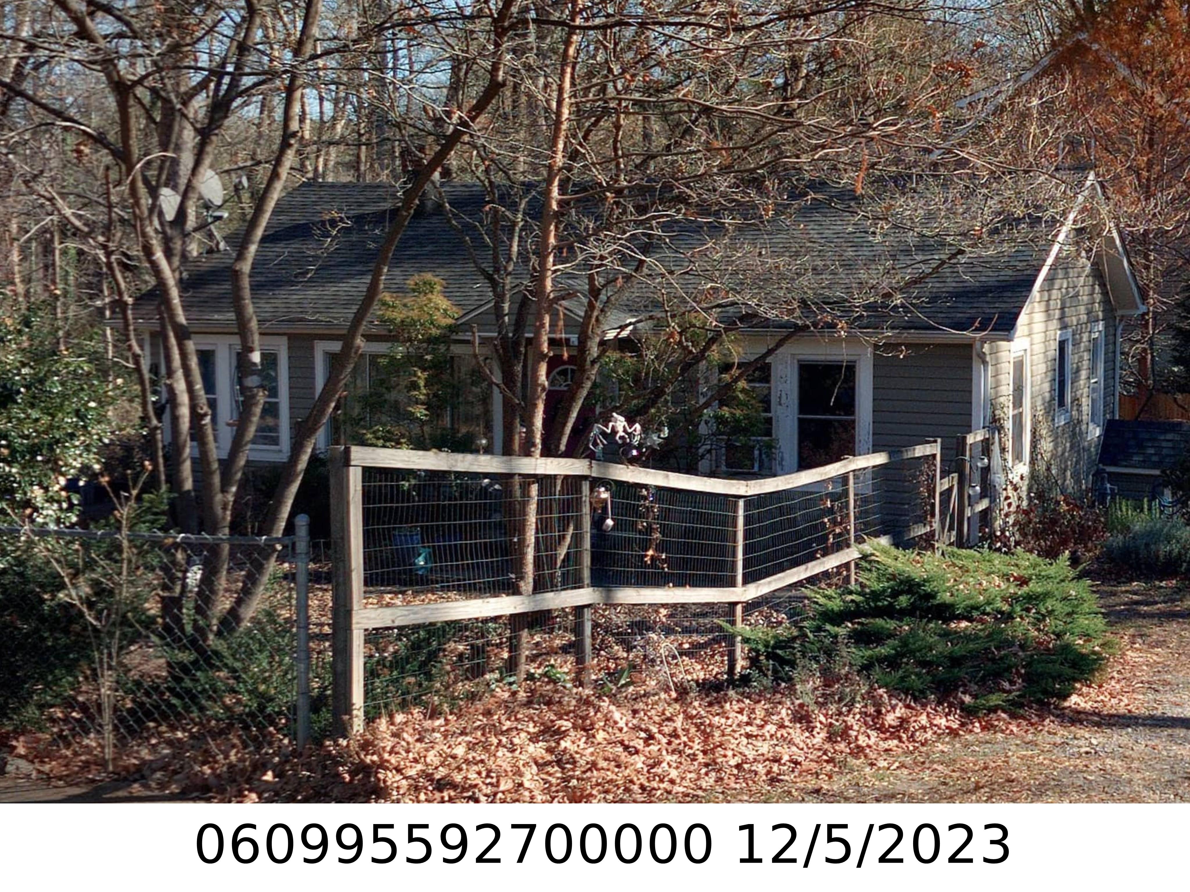 A picture of the property located at 219 CRAGMONT RD, BLACK MOUNTAIN NC 28711.