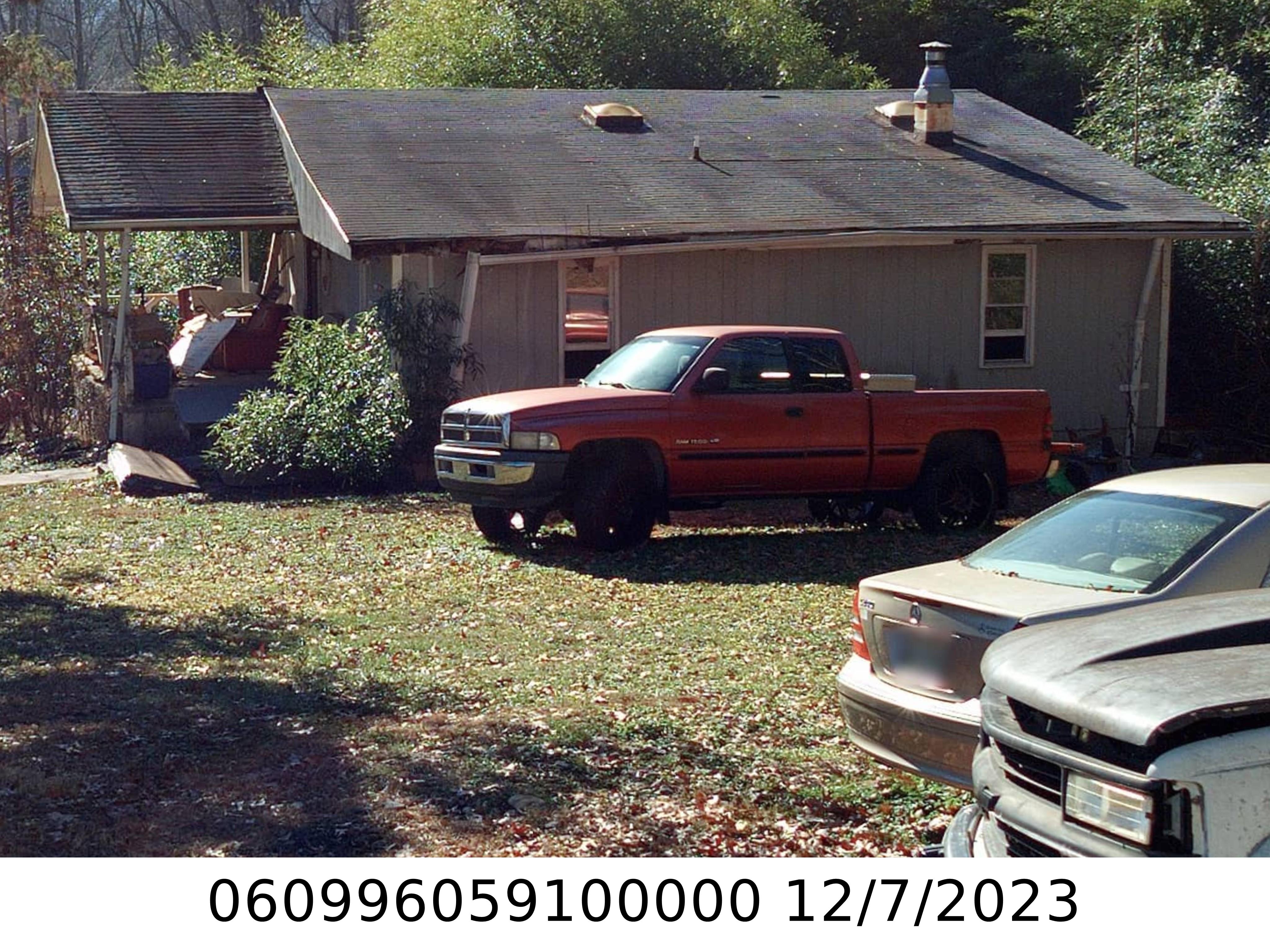 A picture of the property located at 15 VICKIES LN, BLACK MOUNTAIN NC 28711.