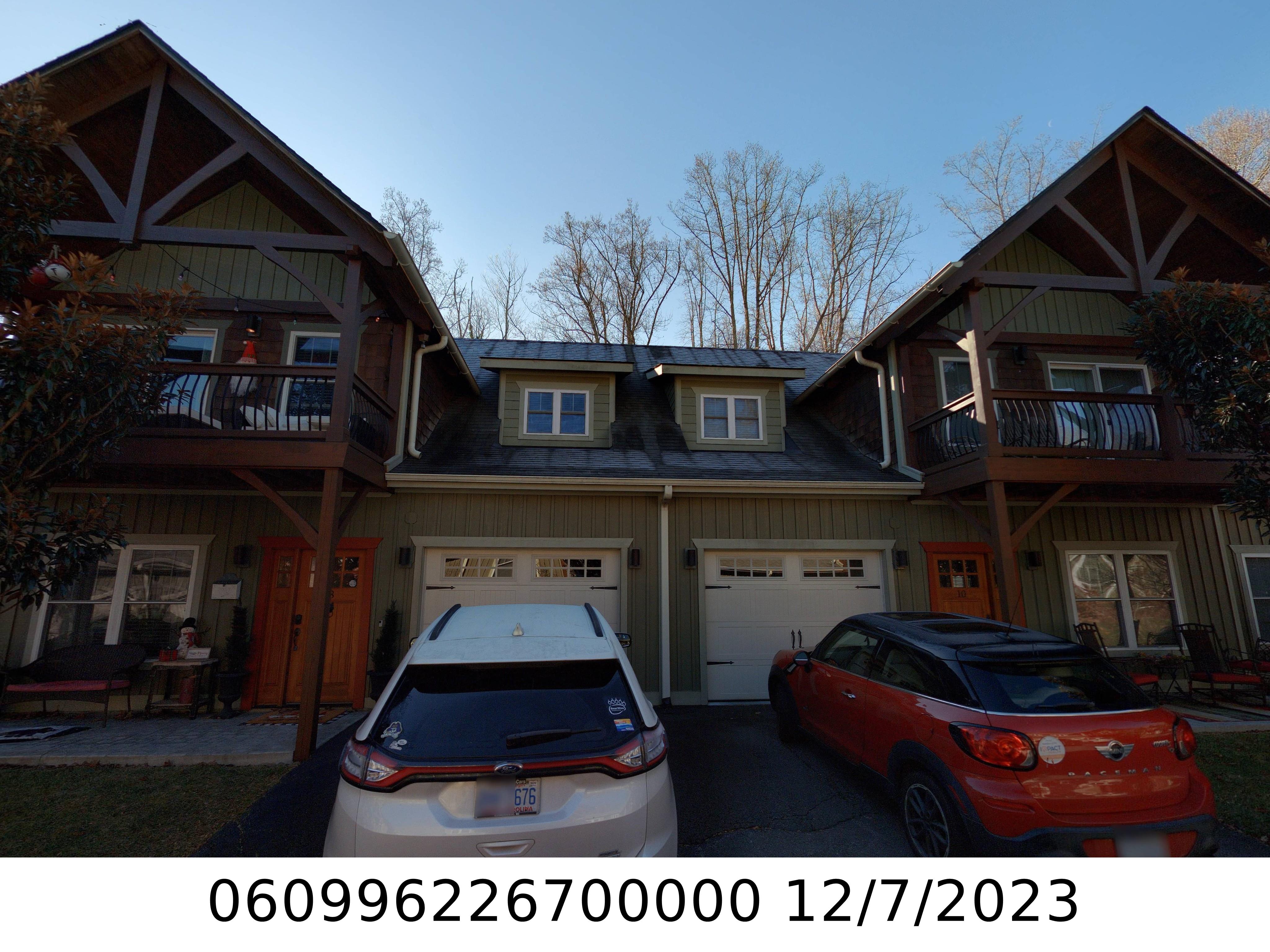 A picture of the property located at 10 ROSELYN WAY, BLACK MOUNTAIN NC 28711.