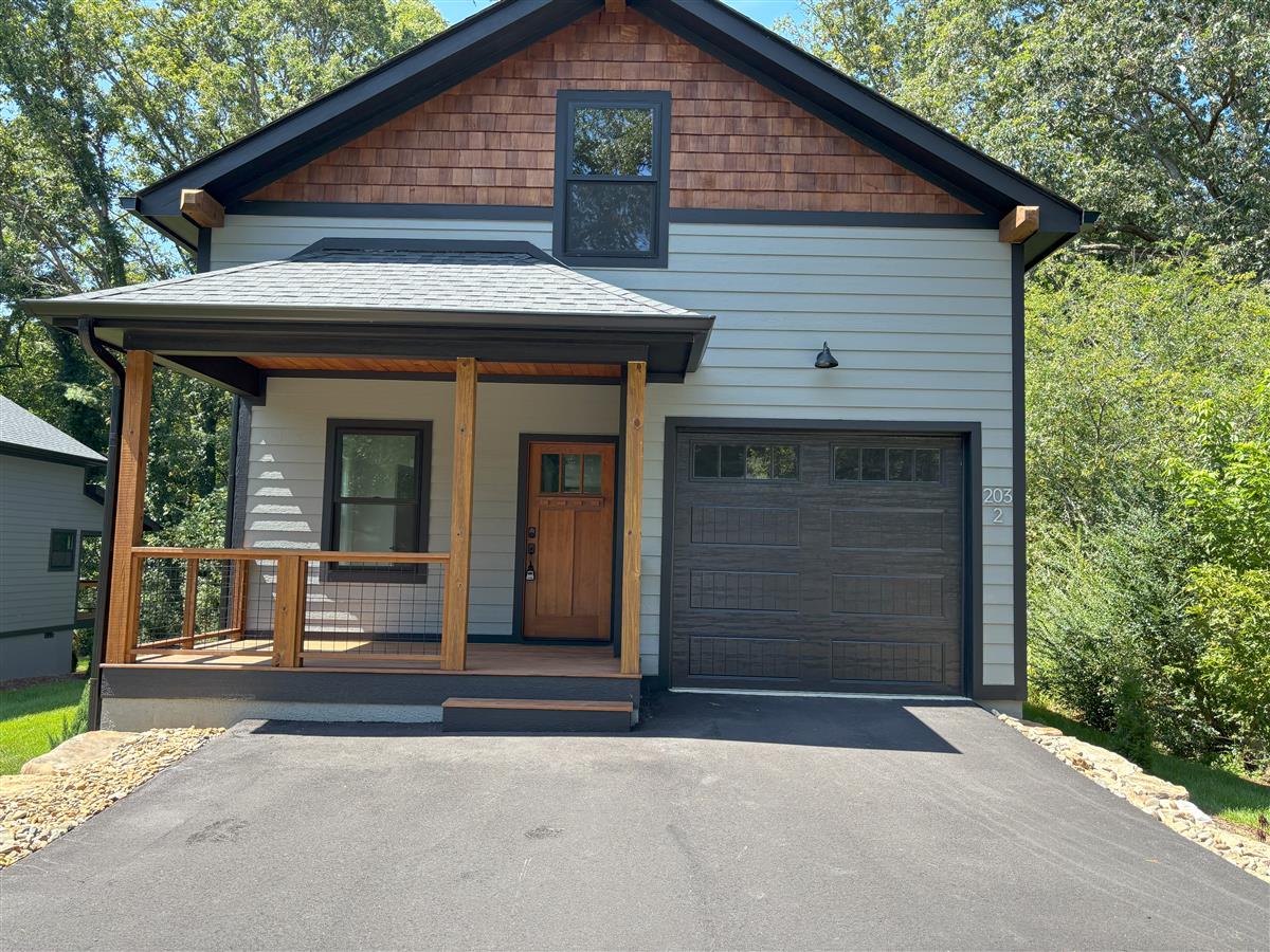 A picture of the property located at 203 S OCONEECHEE AVE # 2, BLACK MOUNTAIN NC 28711.