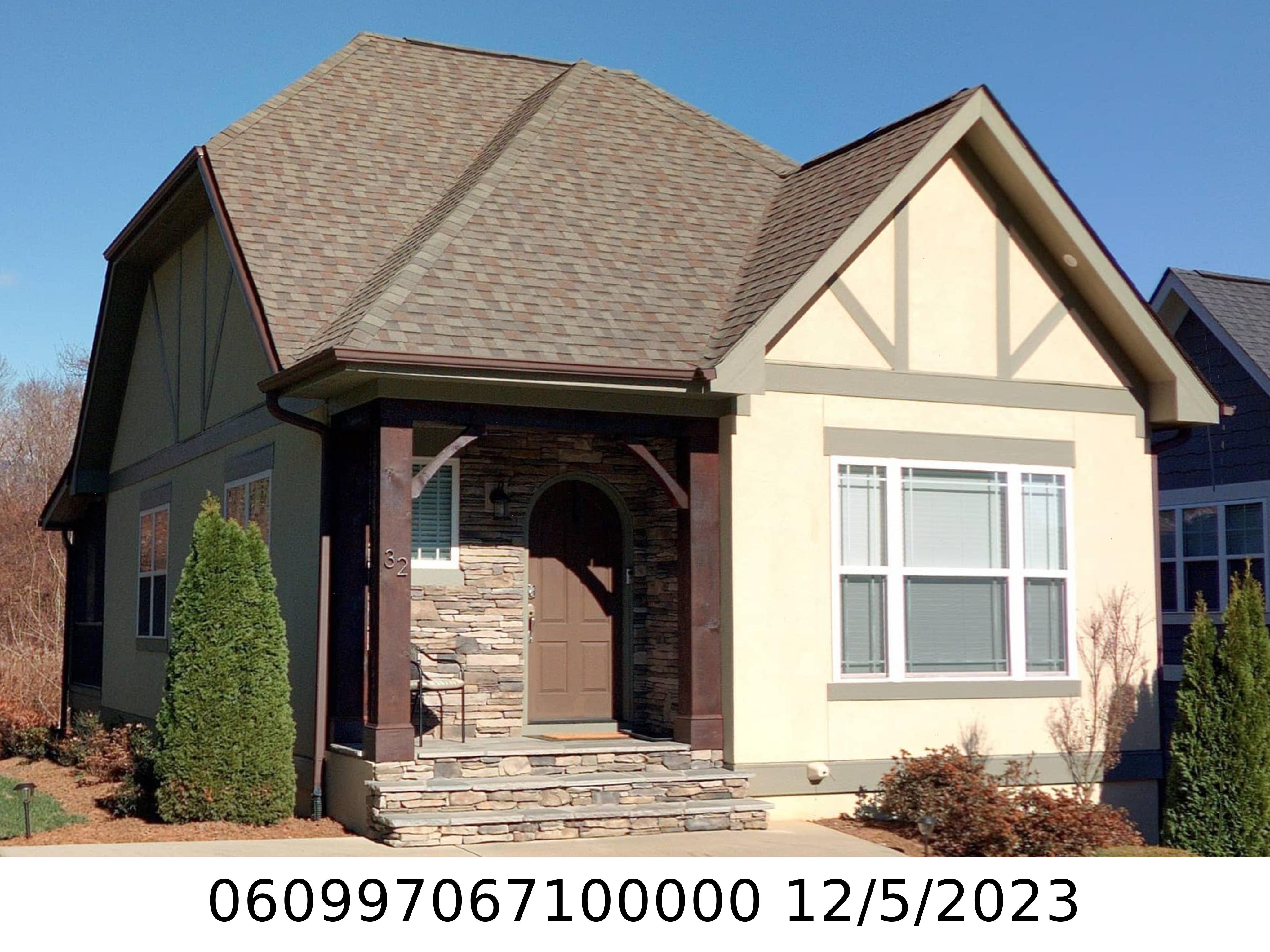 A picture of the property located at 32 TUDOR WAY, BLACK MOUNTAIN NC 28711.