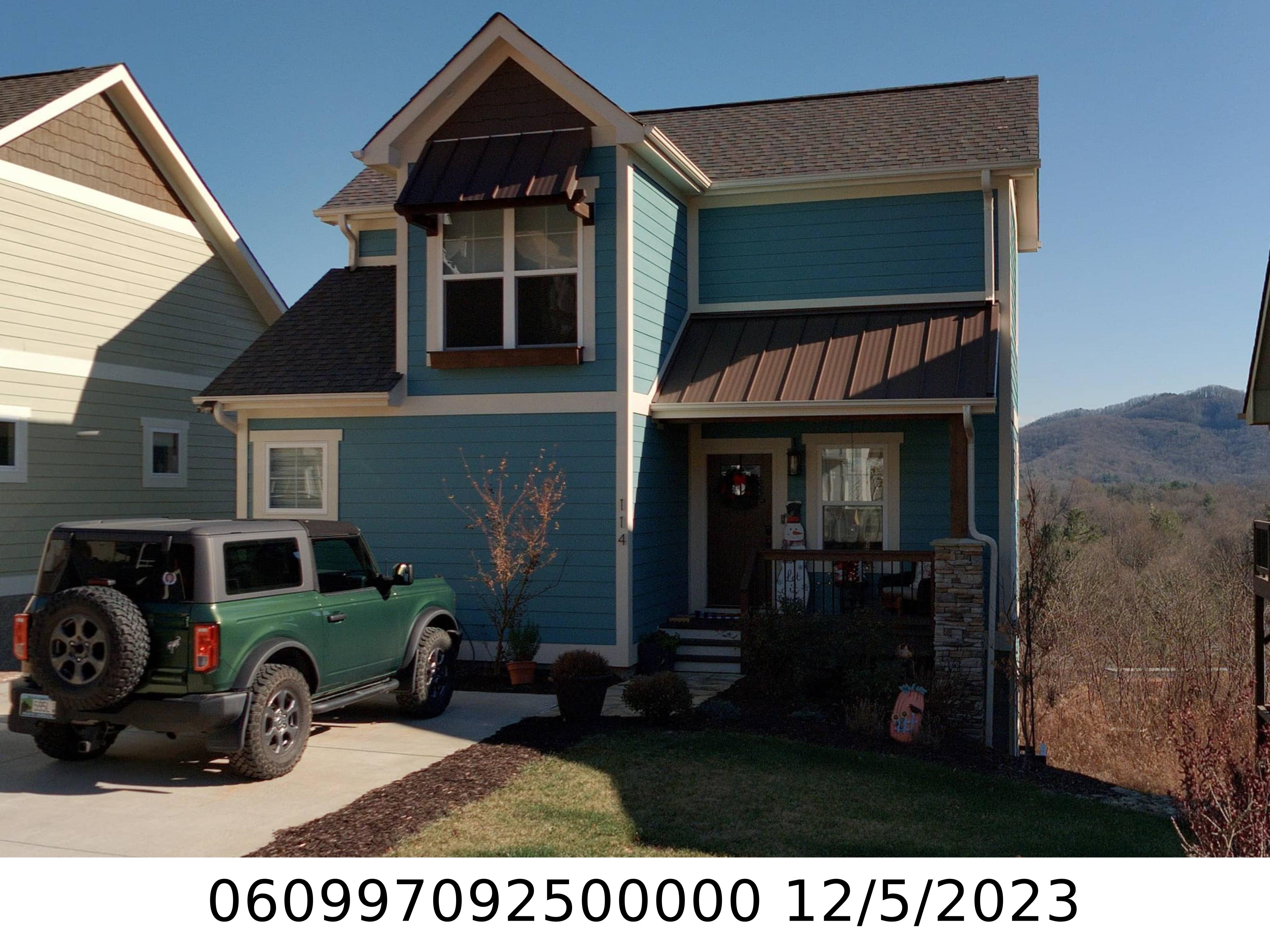 A picture of the property located at 114 CHEPSTOW PL, BLACK MOUNTAIN NC 28711.
