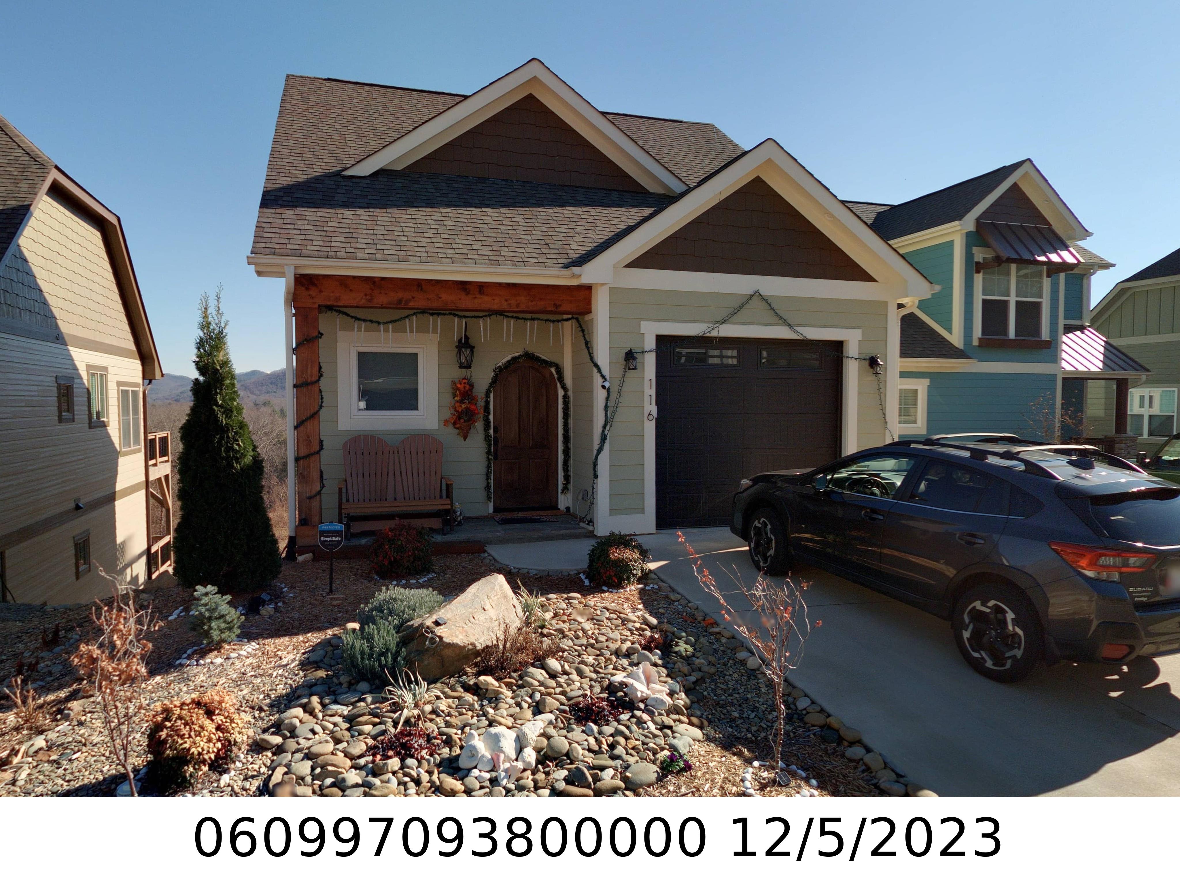 A picture of the property located at 116 CHEPSTOW PL, BLACK MOUNTAIN NC 28711.