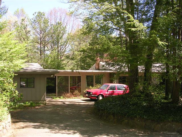 A picture of the property located at 112 HILLTOP RD BLACK MOUNTAIN NC.
