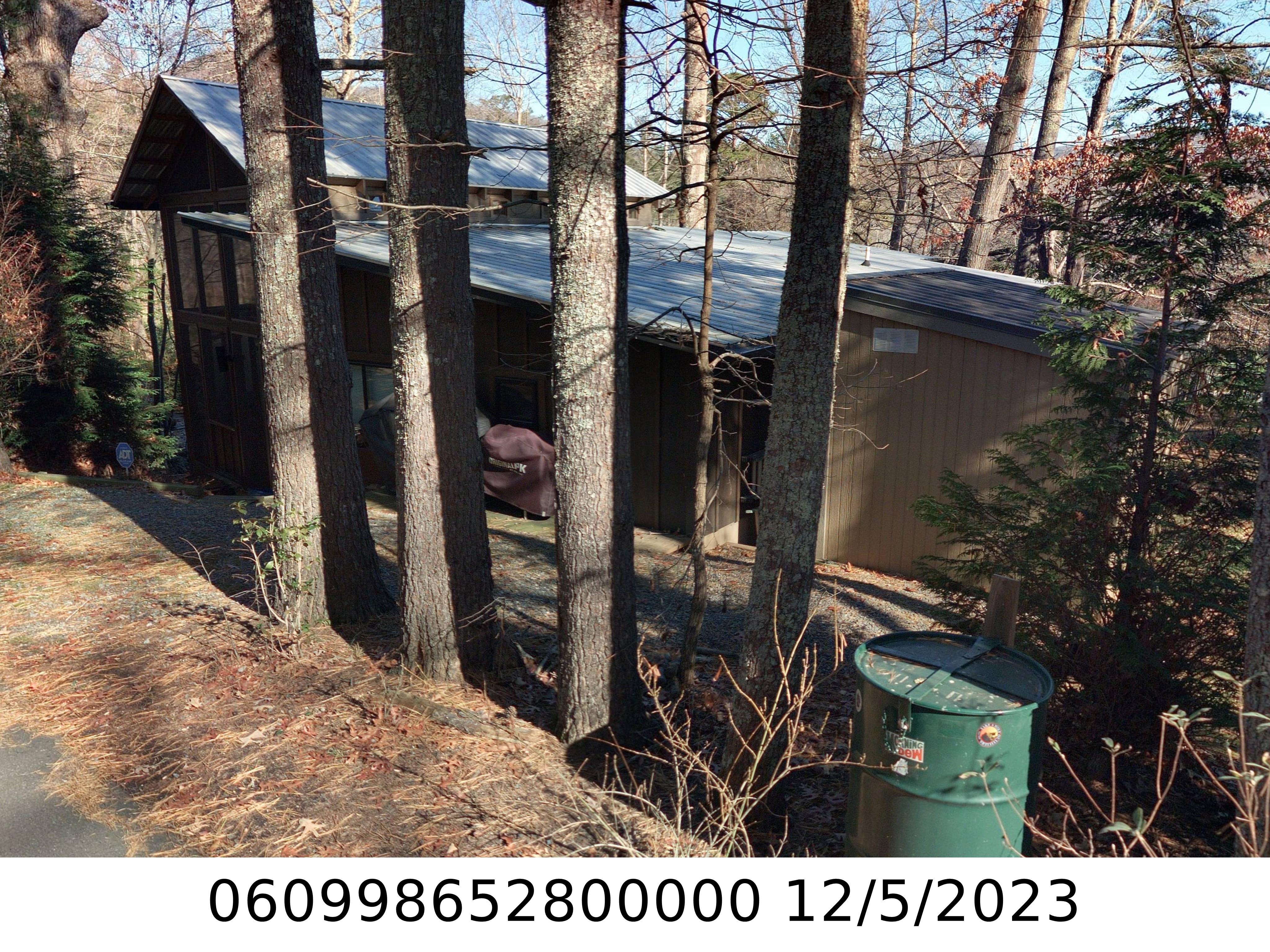 A picture of the property located at 97 FAIRWAY DR, BLACK MOUNTAIN NC 28711.