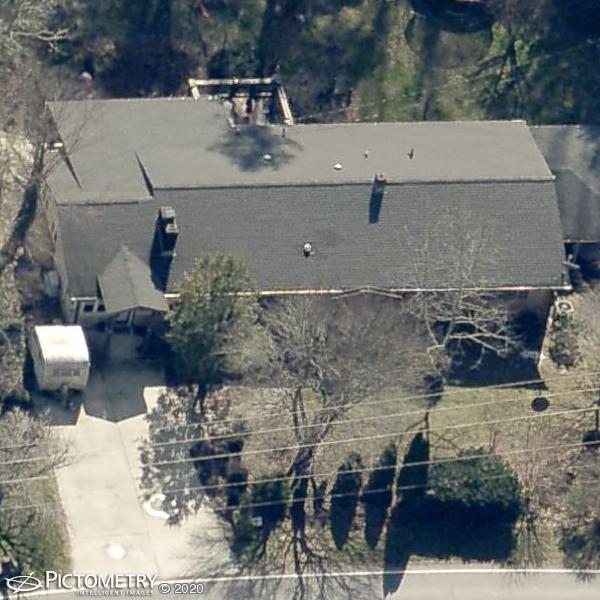 A picture of the property located at 1207 GARREN CREEK RD, FAIRVIEW NC 28730.