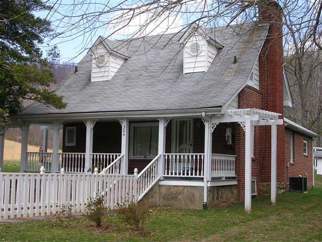 A picture of the property located at 212 NESBITT CHAPEL RD UNINCORPORATED.