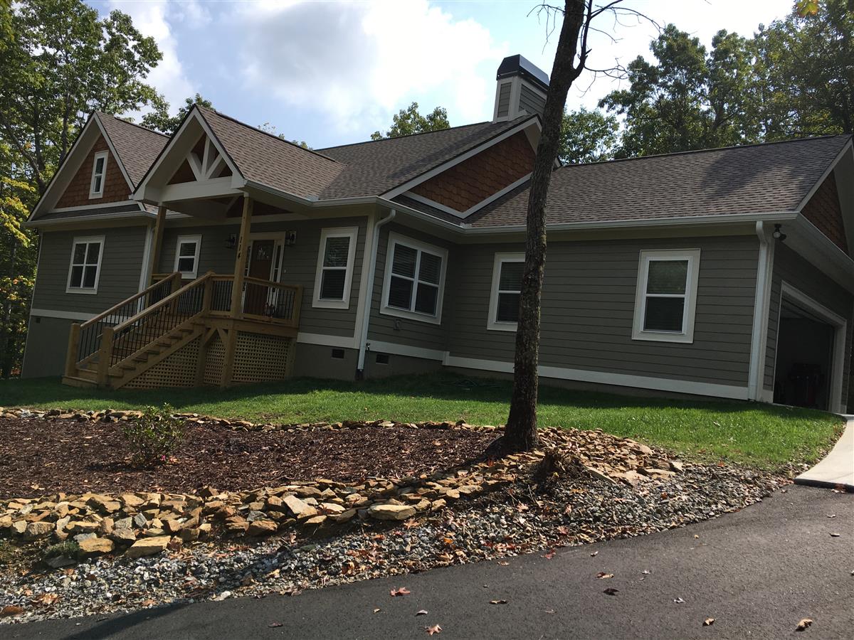 A picture of the property located at 114 DAVEY CROCKETT RD, FAIRVIEW NC 28730.