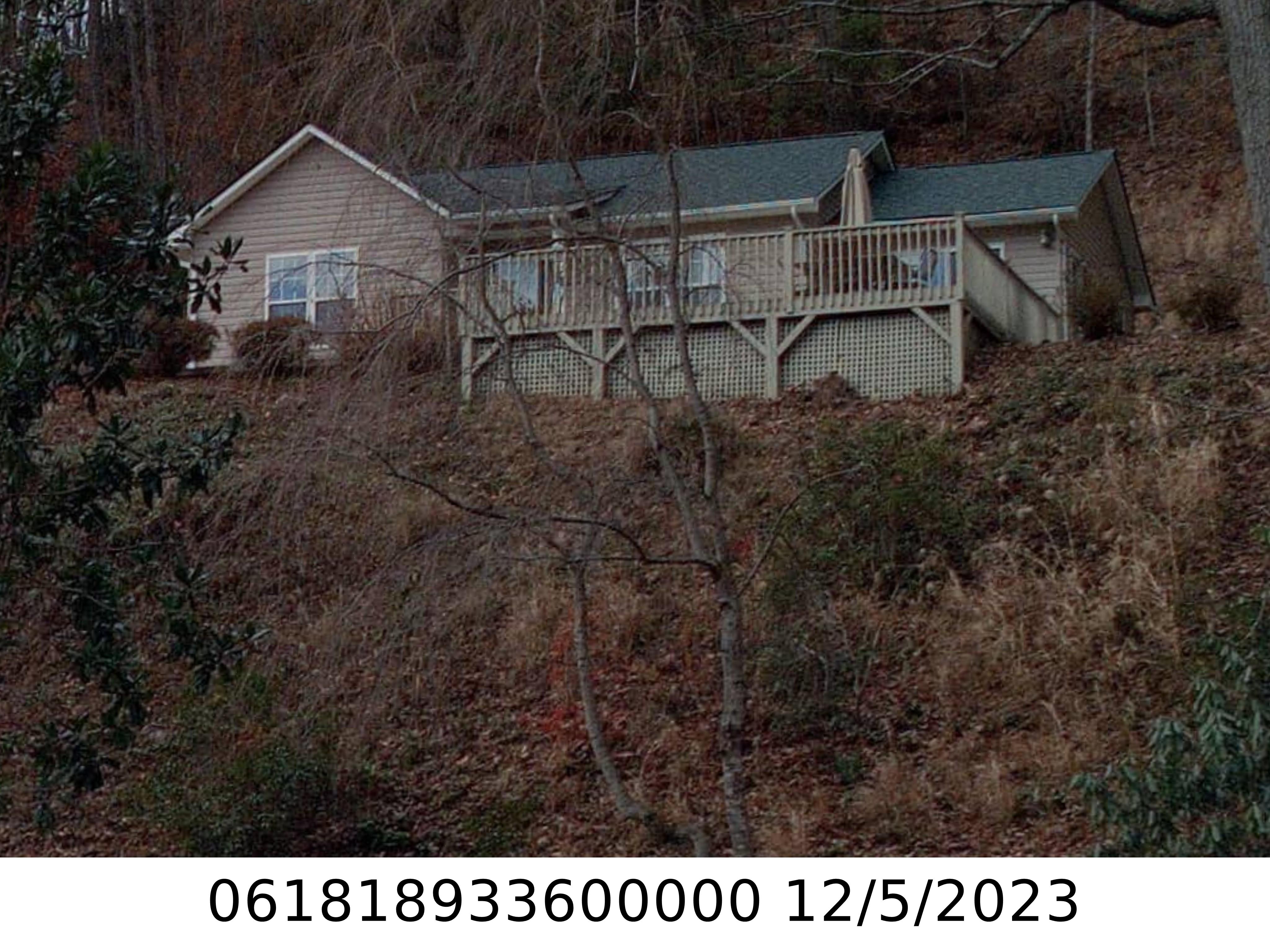 A picture of the property located at 157 PEARSON LN, BLACK MOUNTAIN NC 28711.