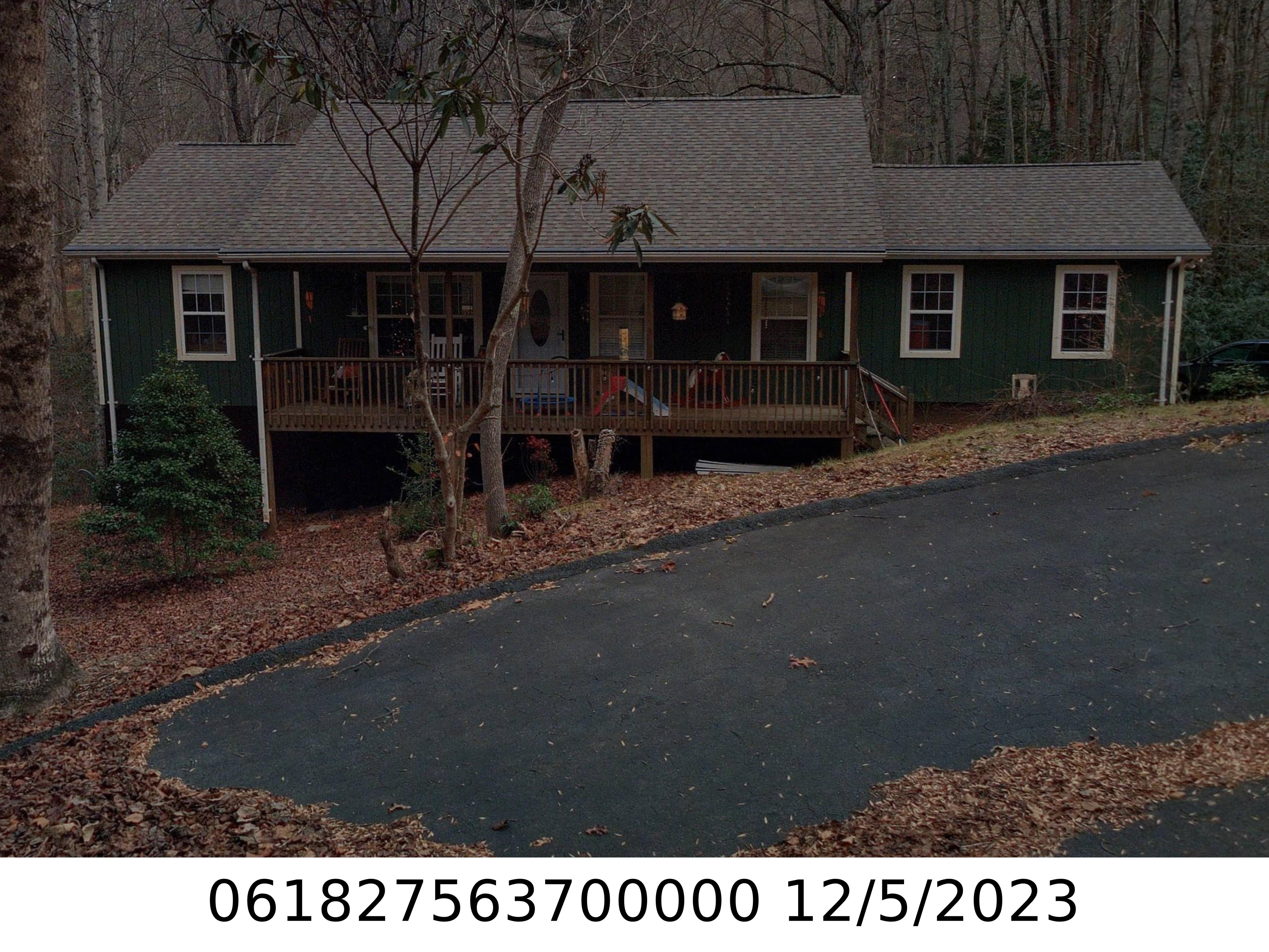 A picture of the property located at 117 PEARSON LN, BLACK MOUNTAIN NC 28711.