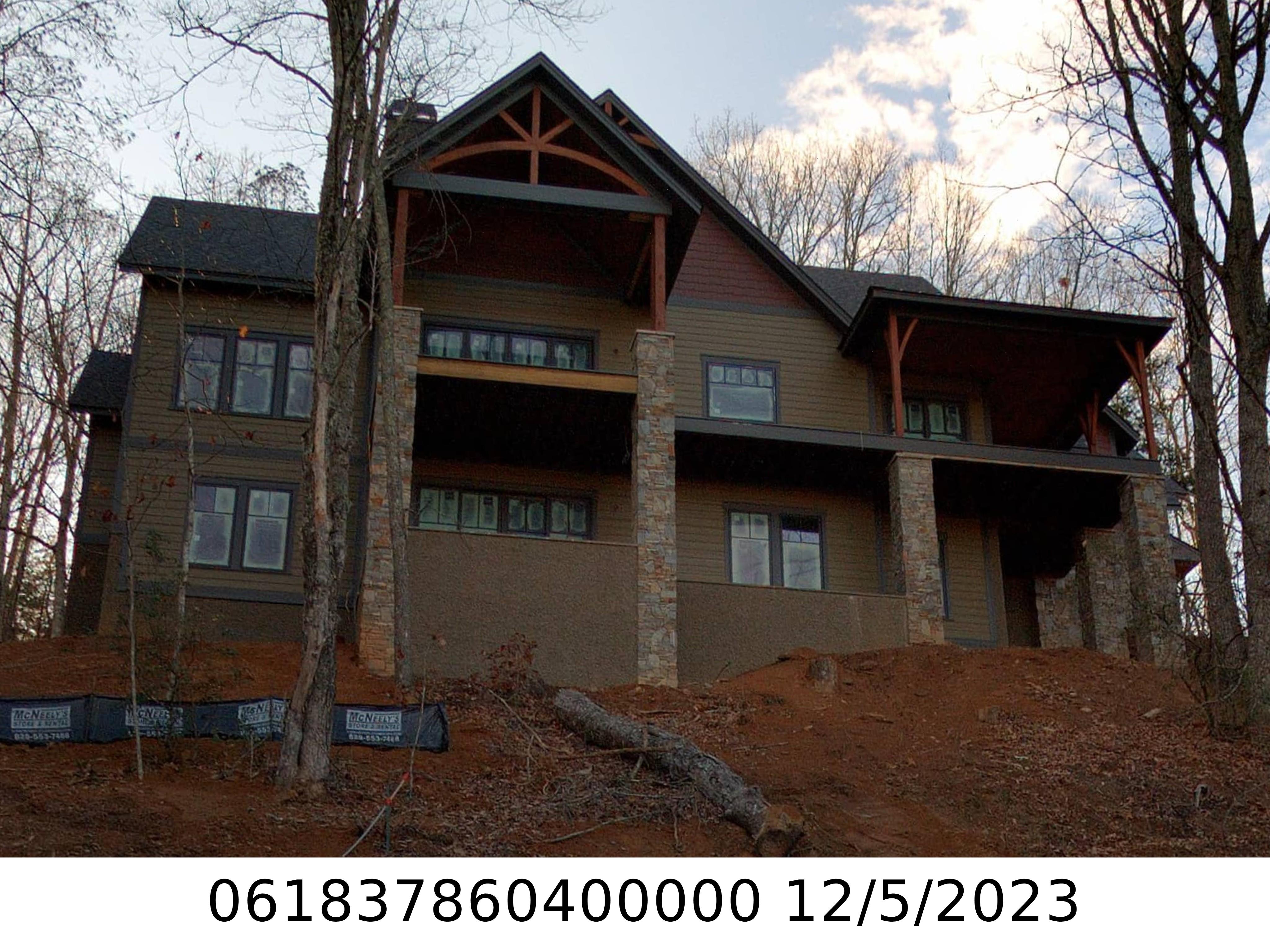 A picture of the property located at 18 EAGLES PASS DR, BLACK MOUNTAIN NC 28711.