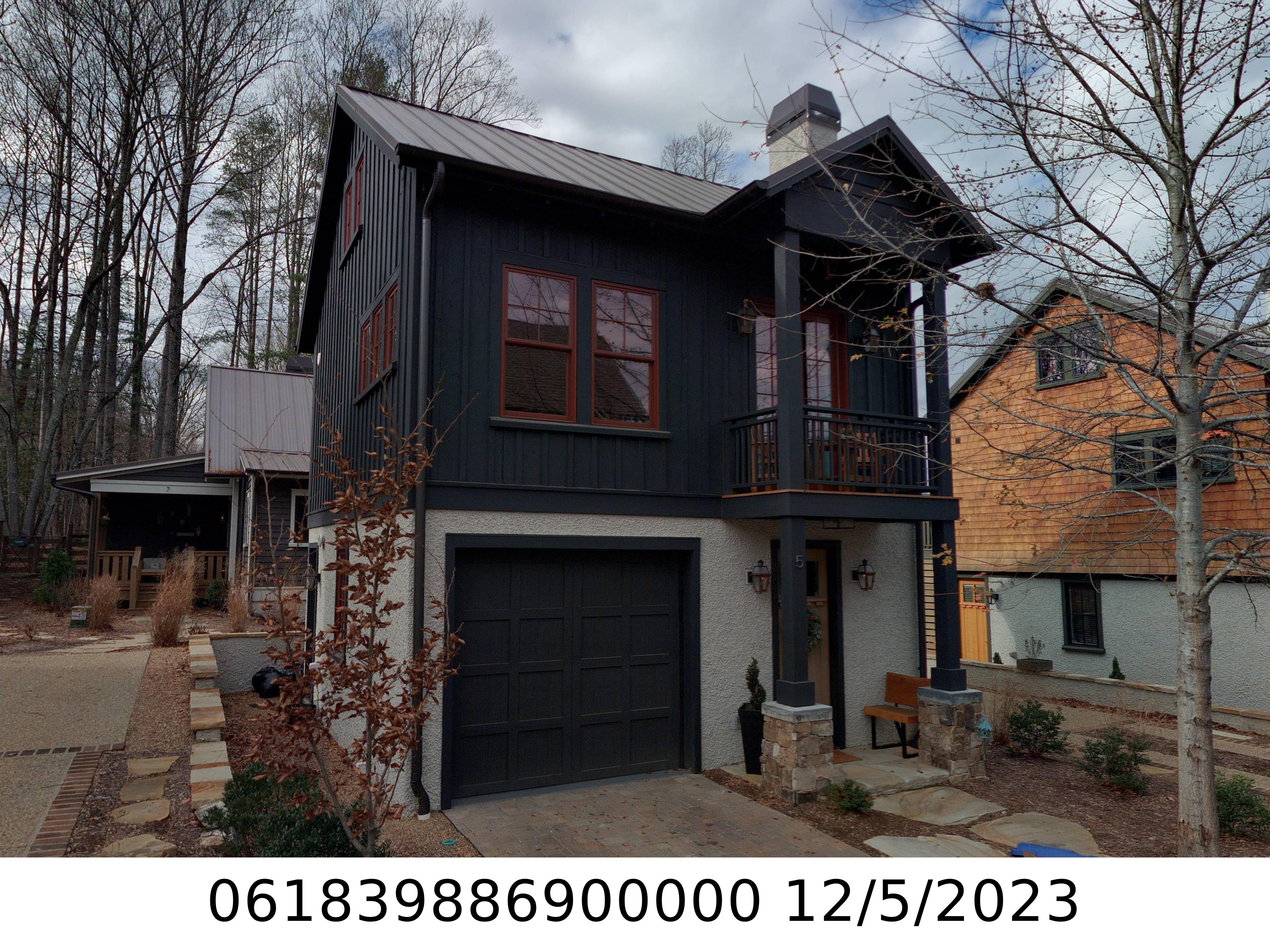 A picture of the property located at 5 FAY JONES LN, BLACK MOUNTAIN NC 28711.