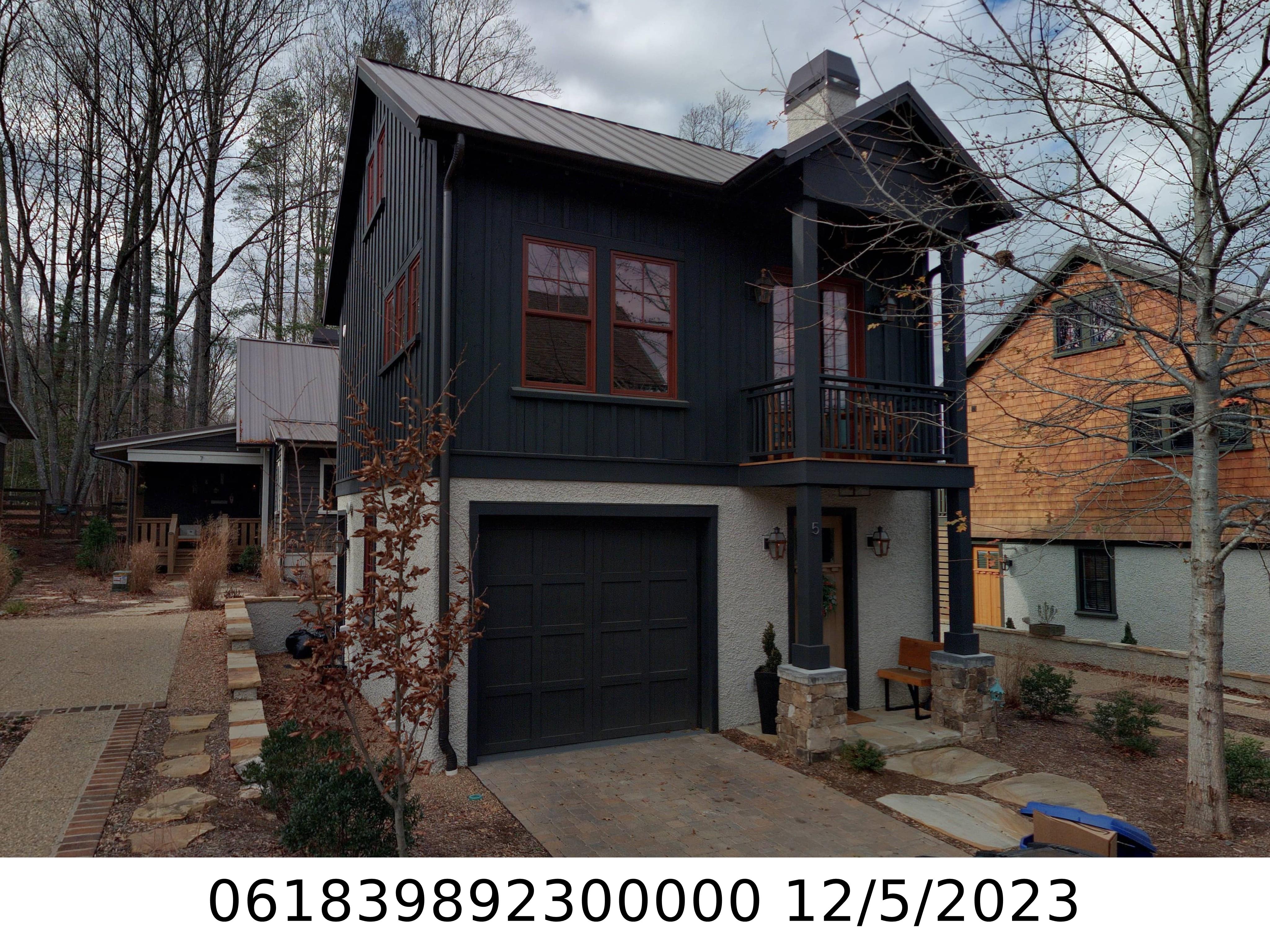 A picture of the property located at 3 FAY JONES LN, BLACK MOUNTAIN NC 28711.