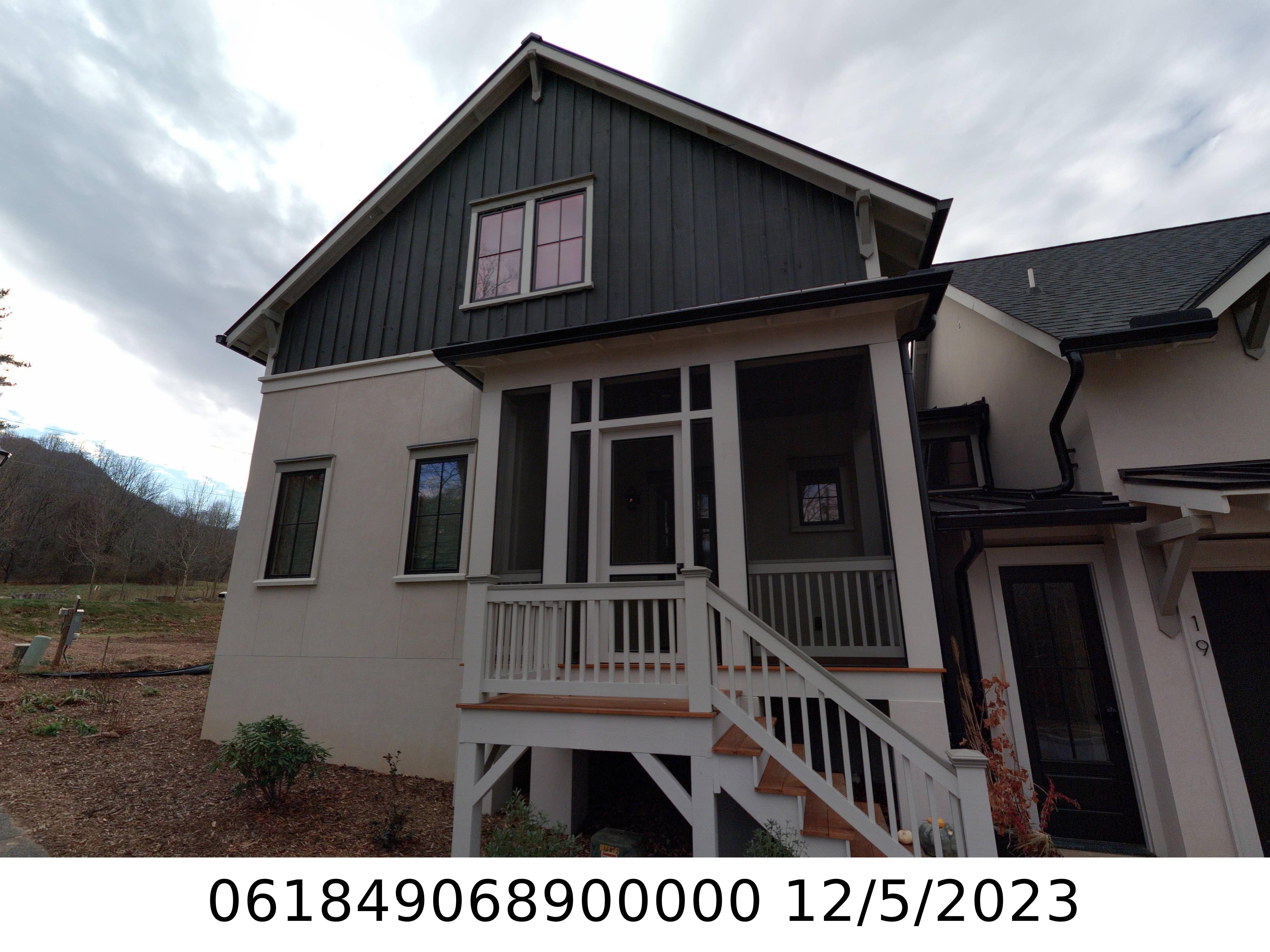 A picture of the property located at 19 RANTIS LN, BLACK MOUNTAIN NC 28711.