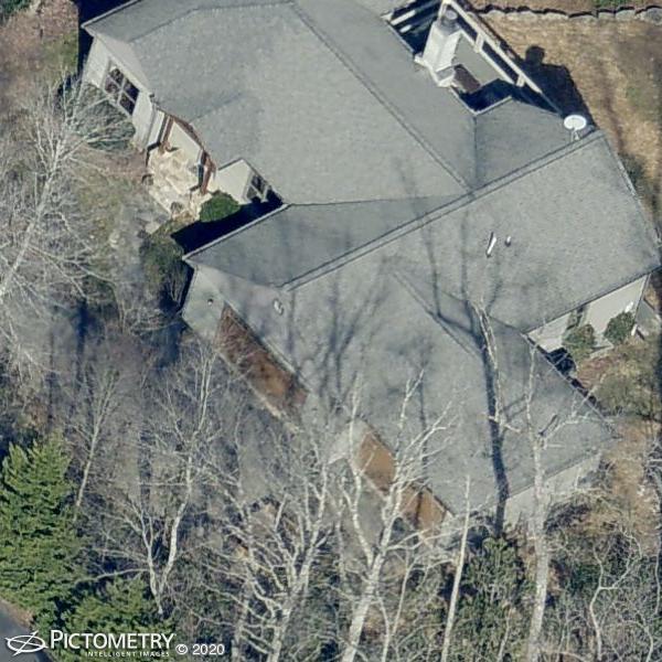 A picture of the property located at 5 KNOLL HILL LN, BLACK MOUNTAIN NC 28711.
